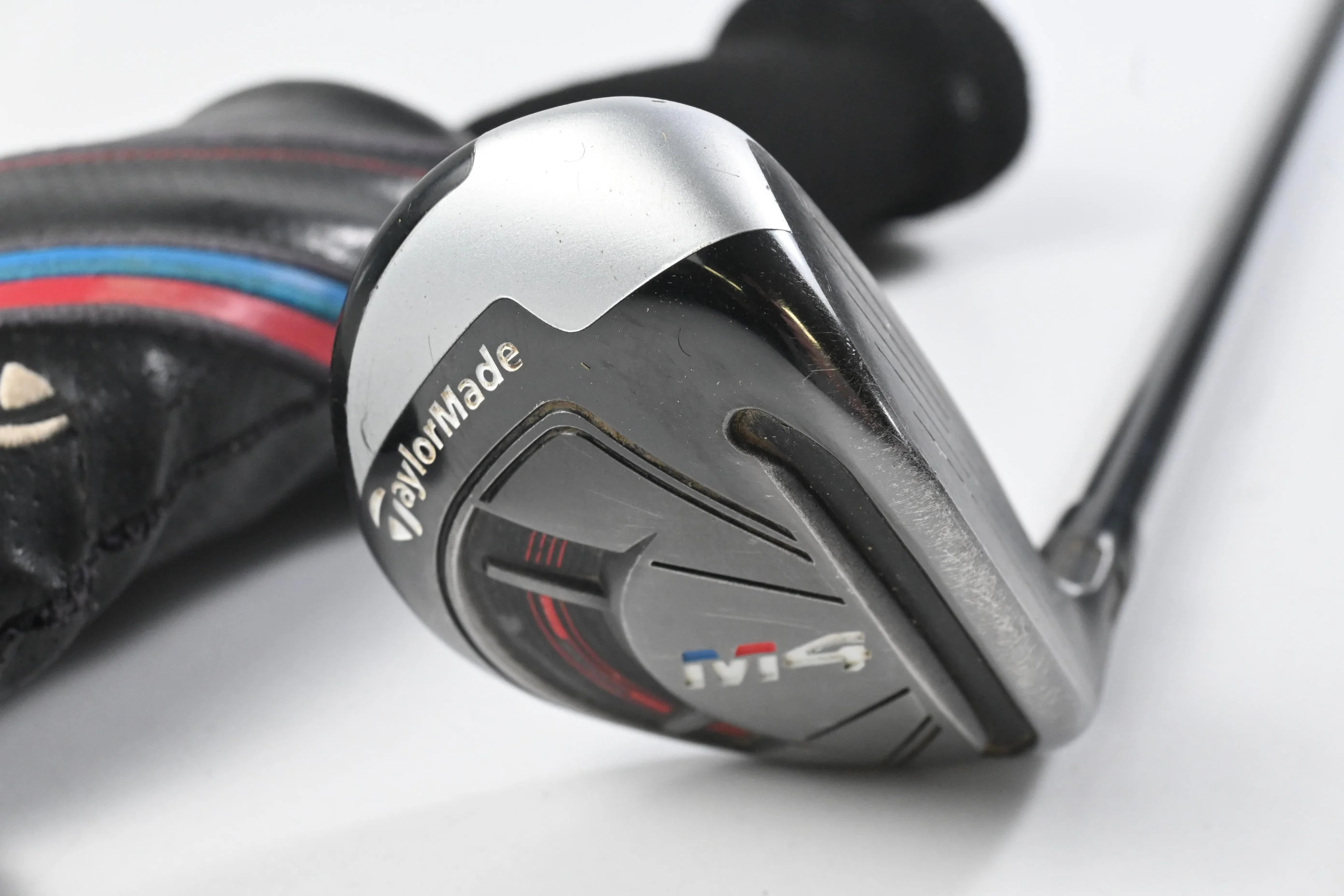 Taylormade M4 #3 Hybrid / 19 Degree / Regular Flex Fujikura Atmos Red 6 Shaft