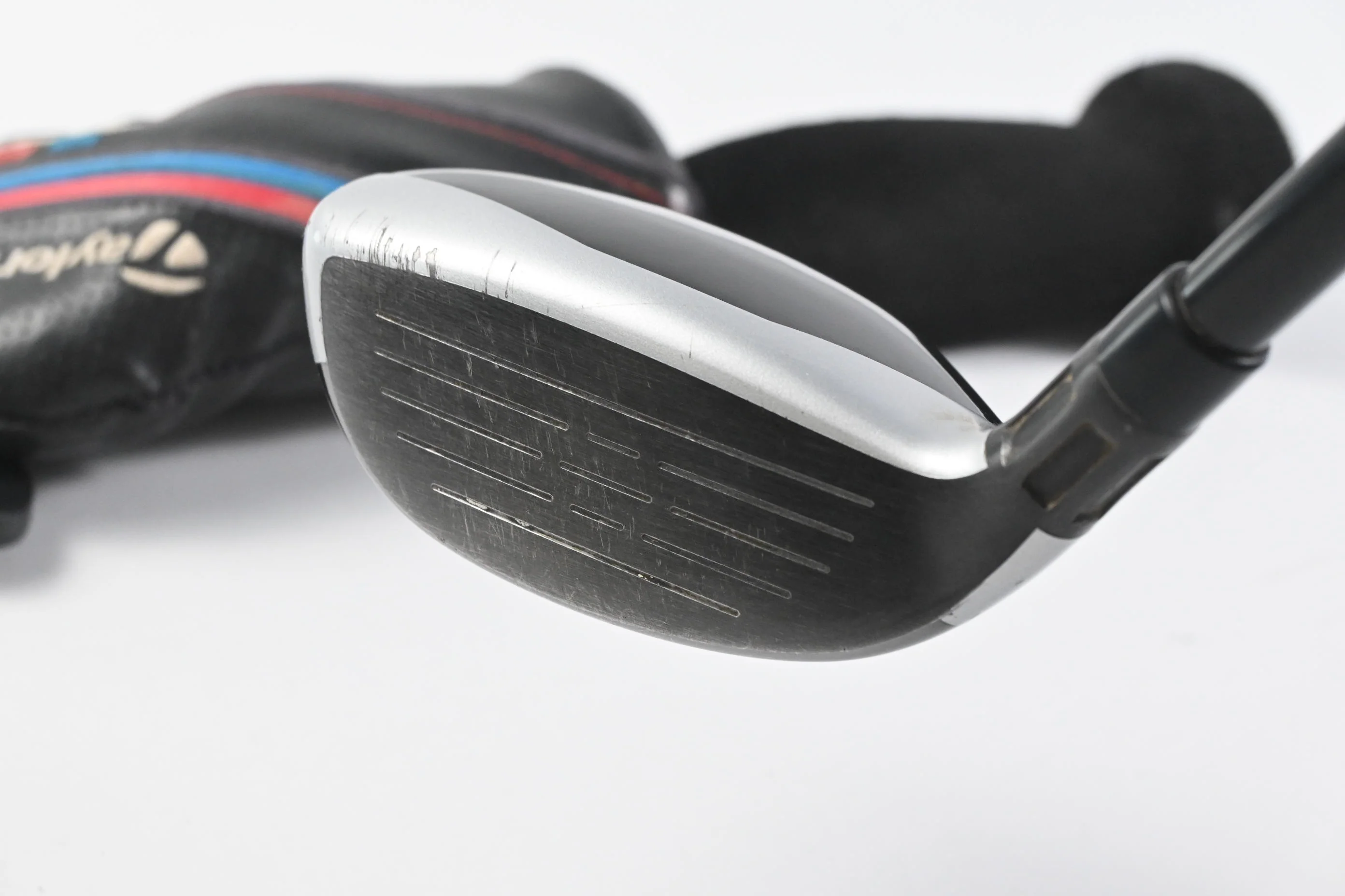 Taylormade M4 #3 Hybrid / 19 Degree / Regular Flex Fujikura Atmos Red 6 Shaft - Image 4