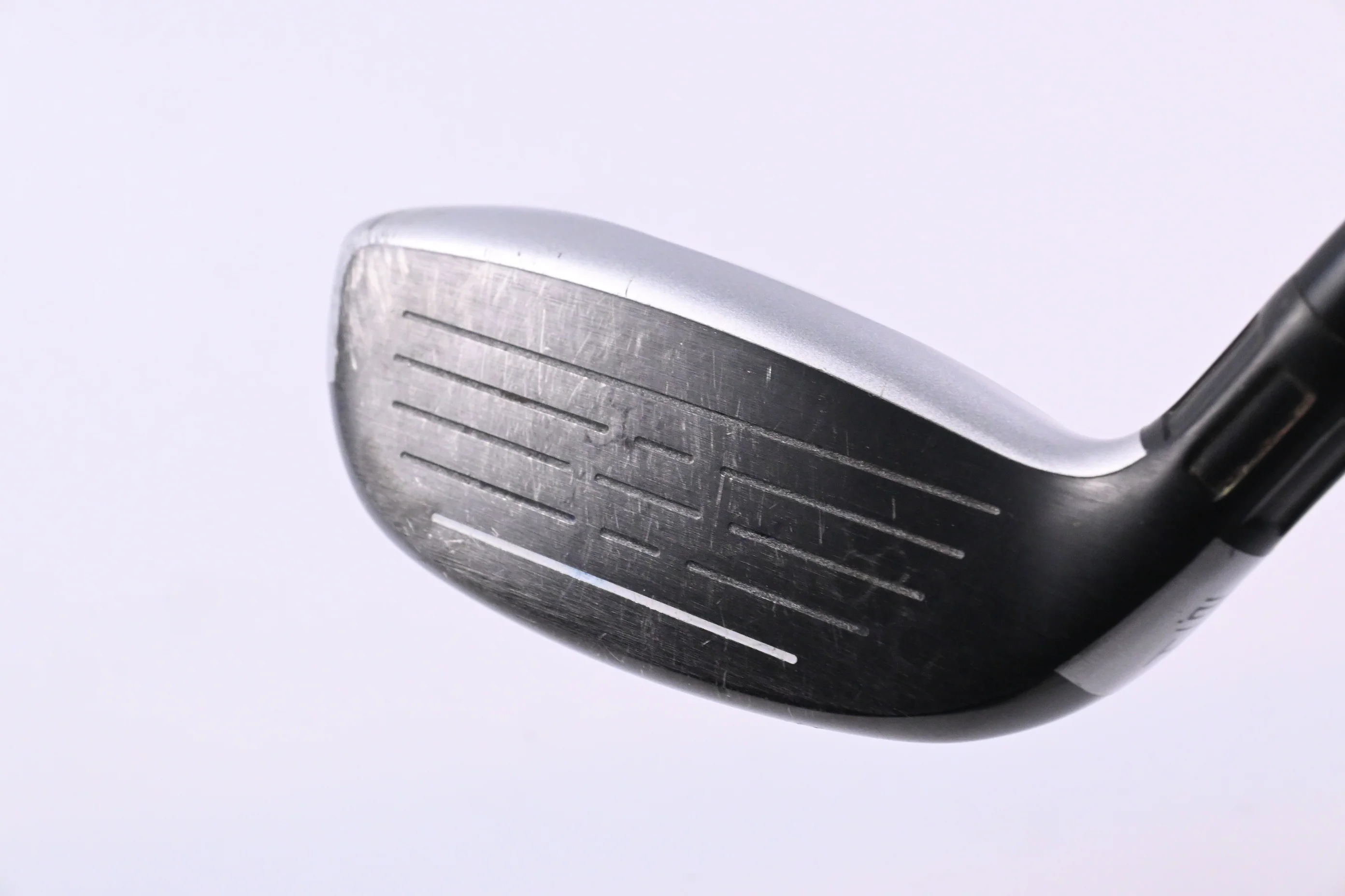 Taylormade M4 #4 Hybrid / 22 Degree / Regular Flex Fujikura Atmos Red 6 Shaft - Image 4