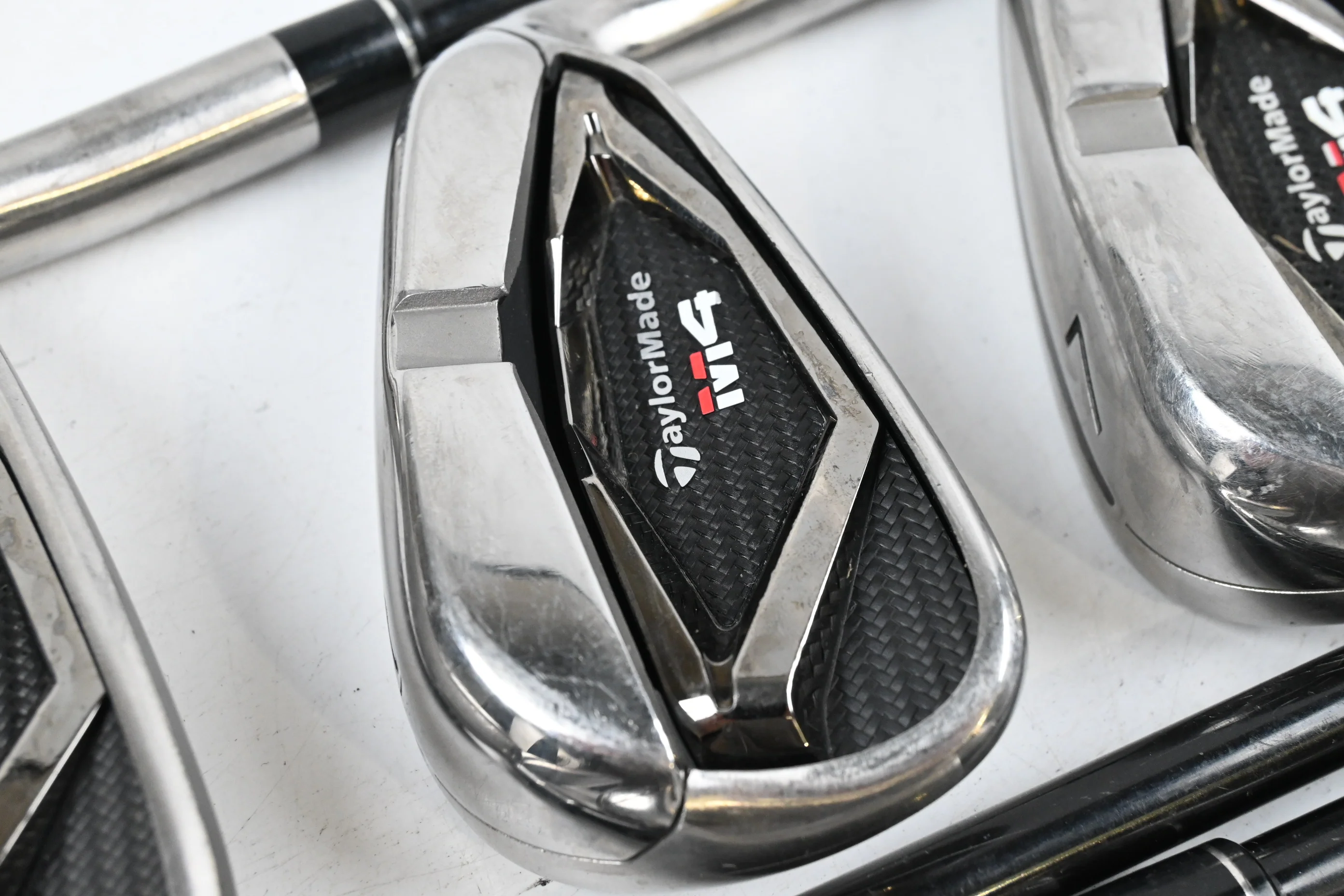 Taylormade M4 Irons / 5-PW+SW / Regular Flex Fujikura Atmos Red 6 Shafts