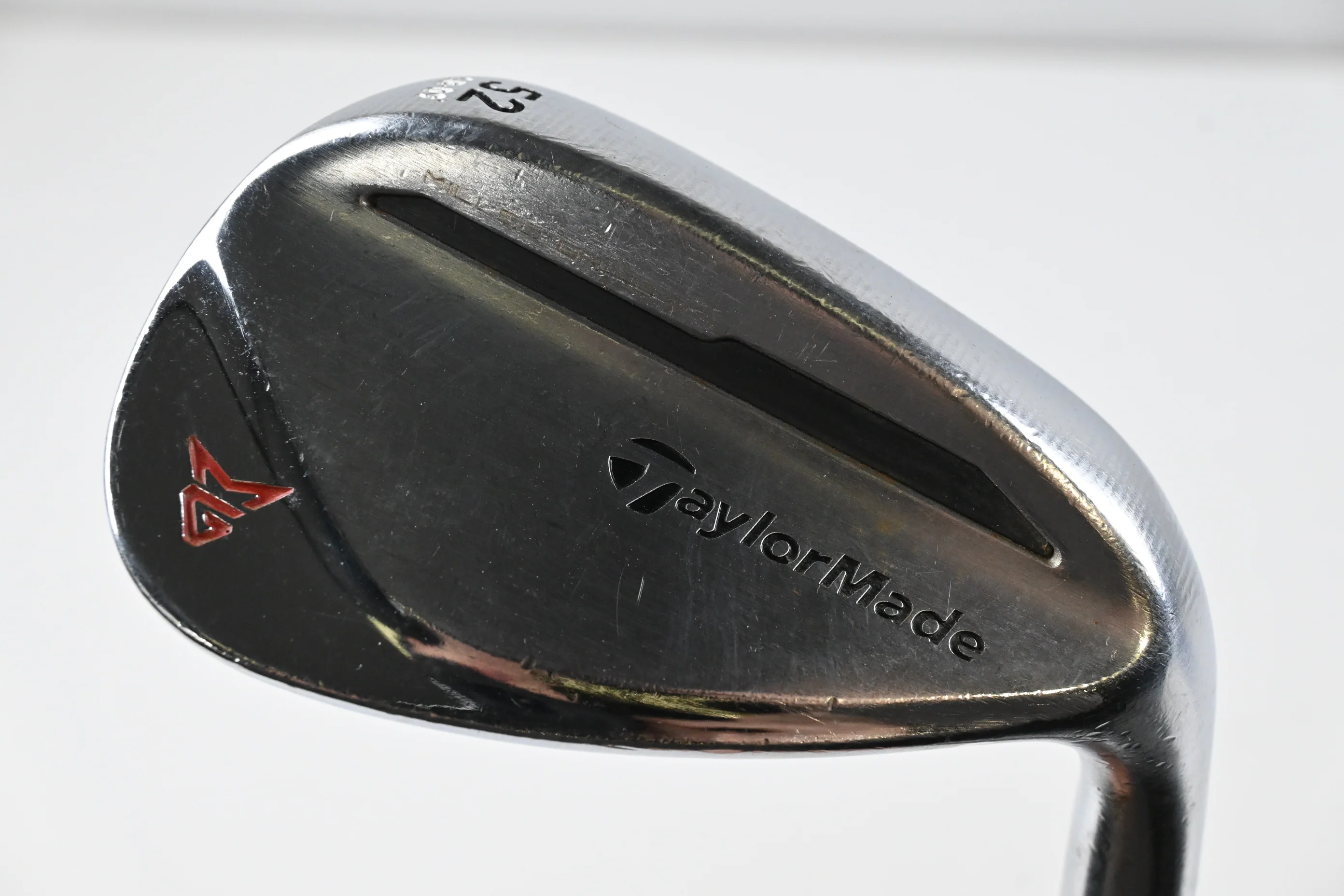 Taylormade Milled Grind 2 Chrome Gap Wedge / 52 Degree / Stiff Flex Dynamic Gold