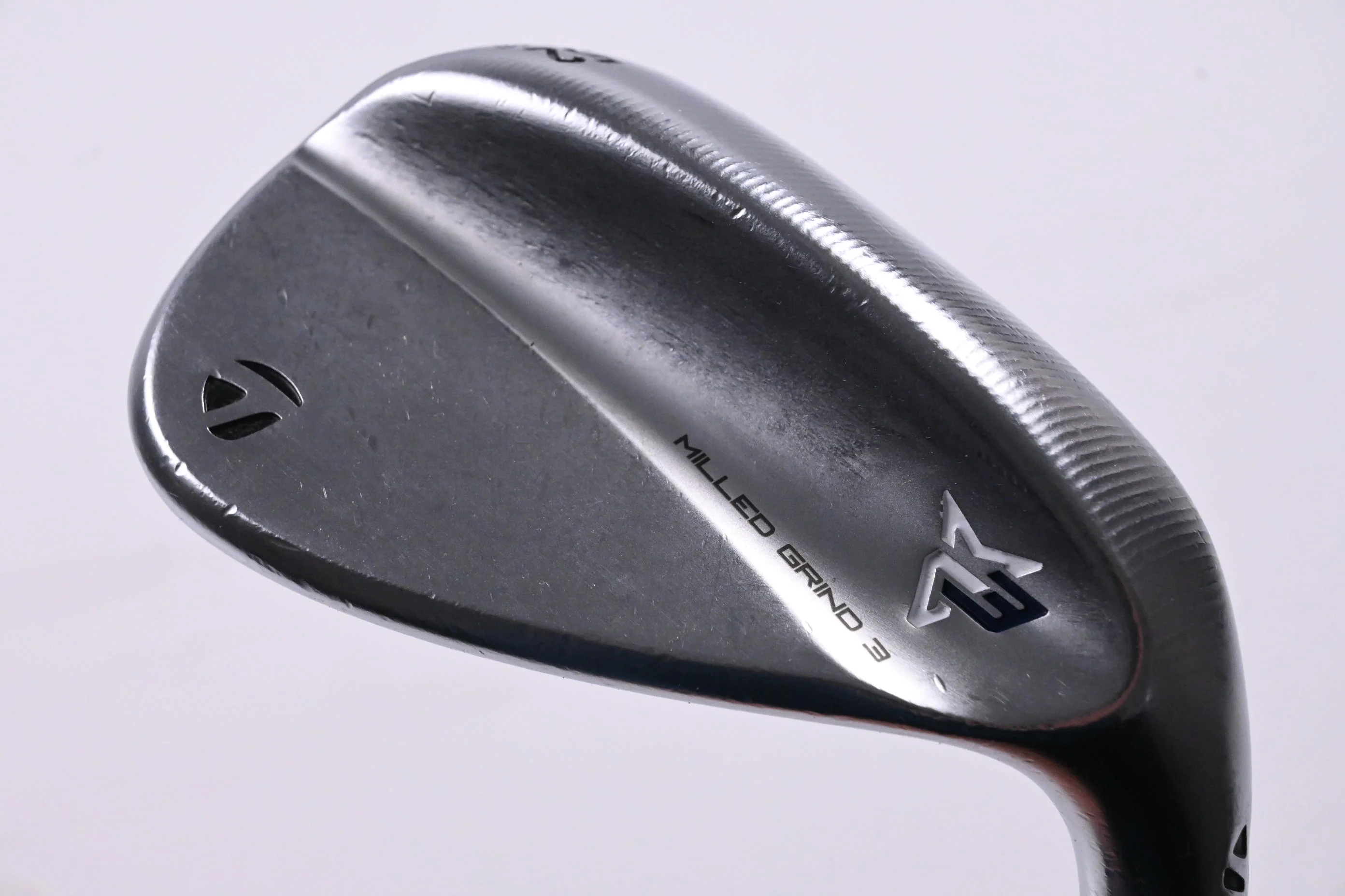 Taylormade Milled Grind 3 Chrome Gap Wedge / 52 Degree / Stiff Flex Dynamic Gold