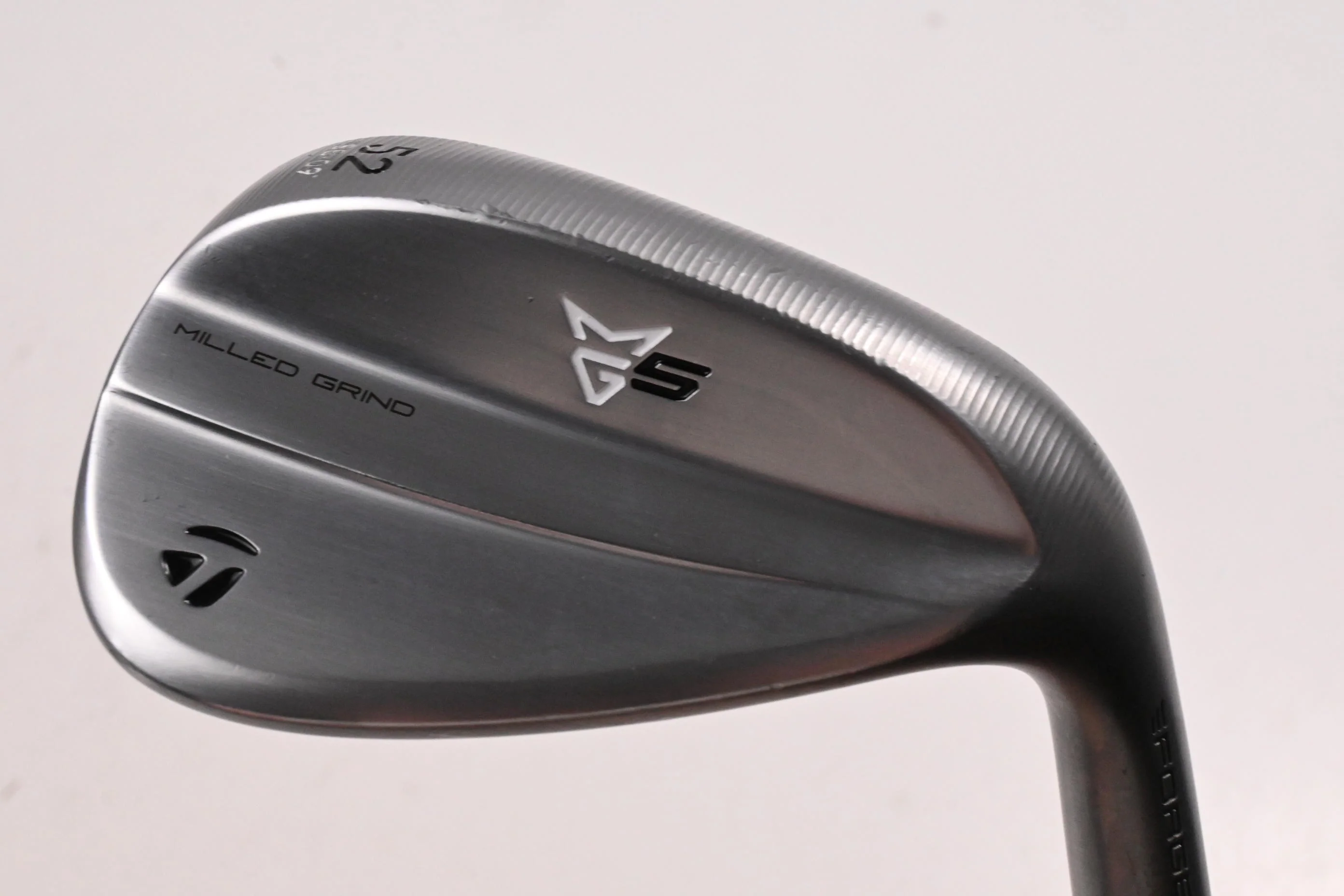 Taylormade Milled Grind 5 Gap Wedge / 52 Degree / Wedge Flex Dynamic Gold 115