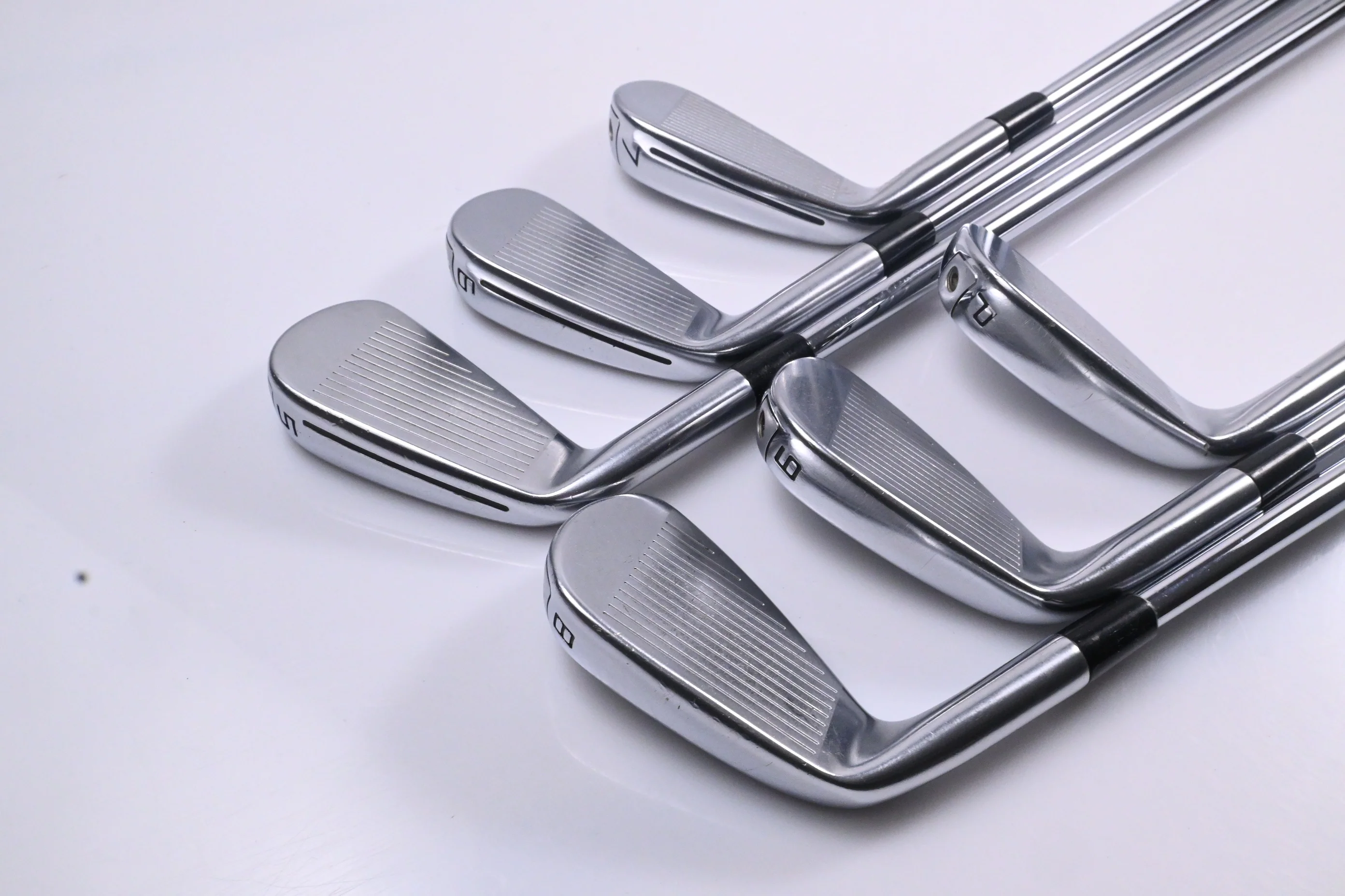 Taylormade P790 2019 Irons / 5-PW / Regular Flex Dynamic Gold 105 R300 Shafts - Image 4