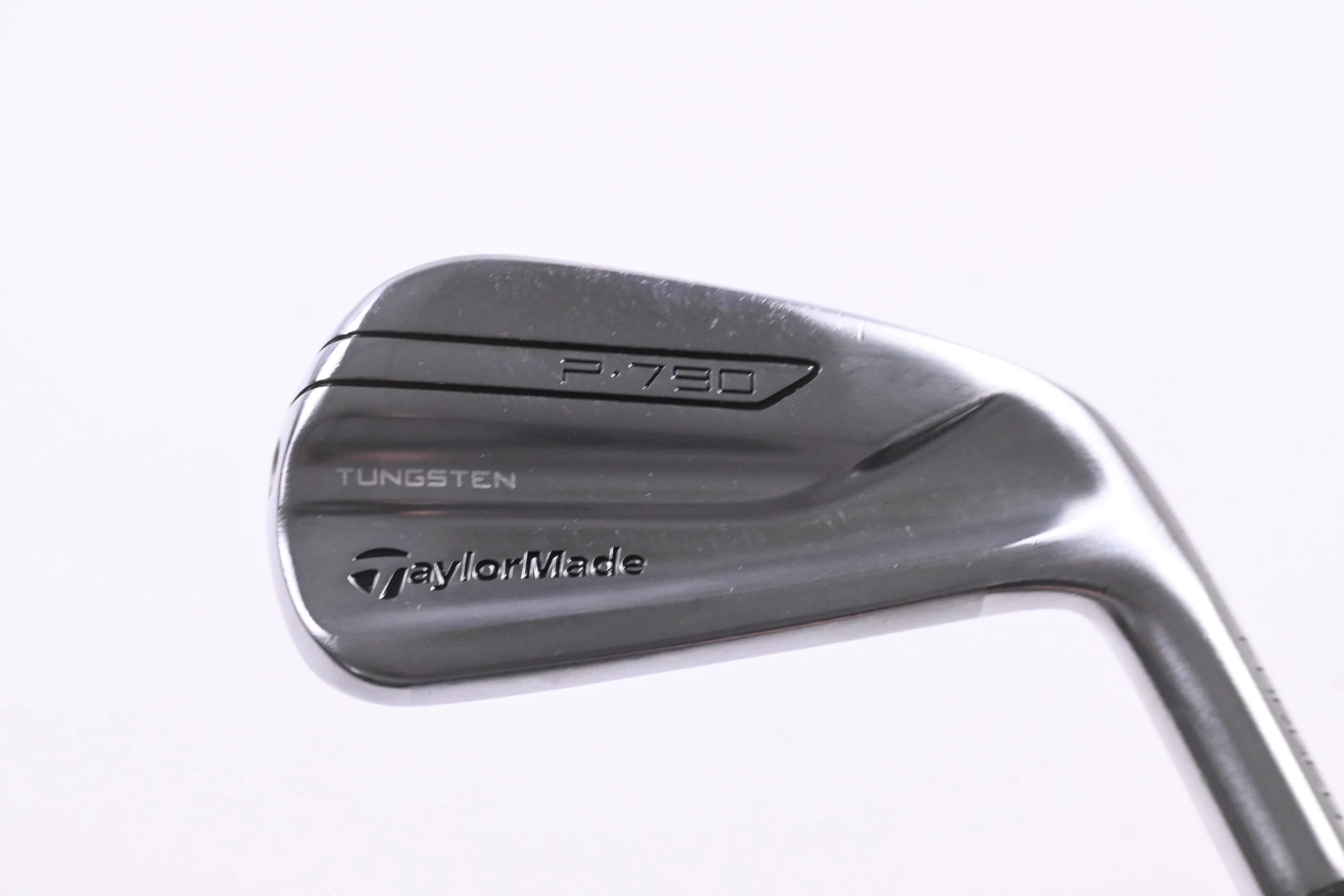 Taylormade P790 2017 UDI #2 Iron / 17 Degree / X-Flex HZRDUS Black 85 Shaft