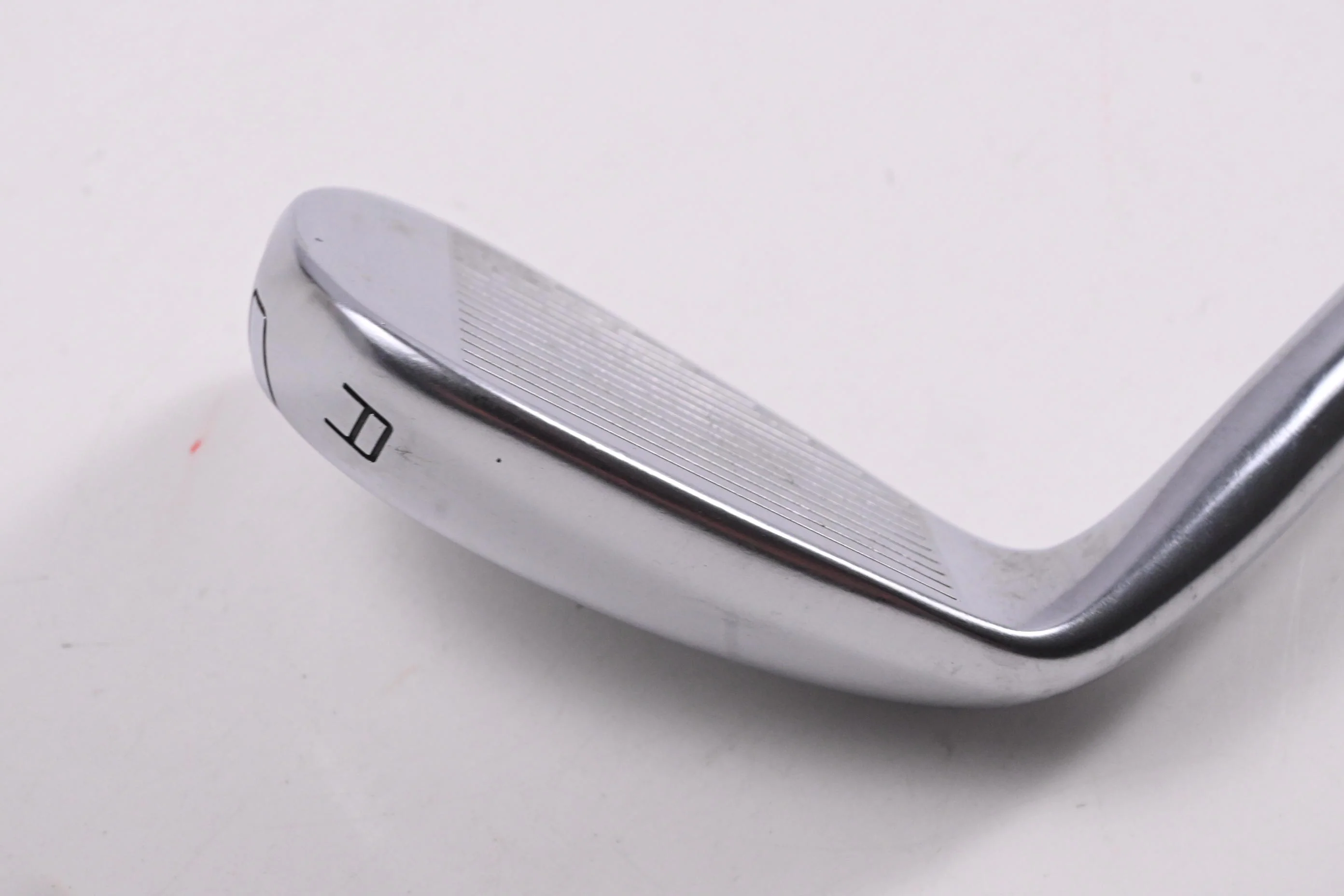 Taylormade P790 2017 Approach Wedge / 50 Degree / Regular Flex Dynamic Gold R300 - Image 3