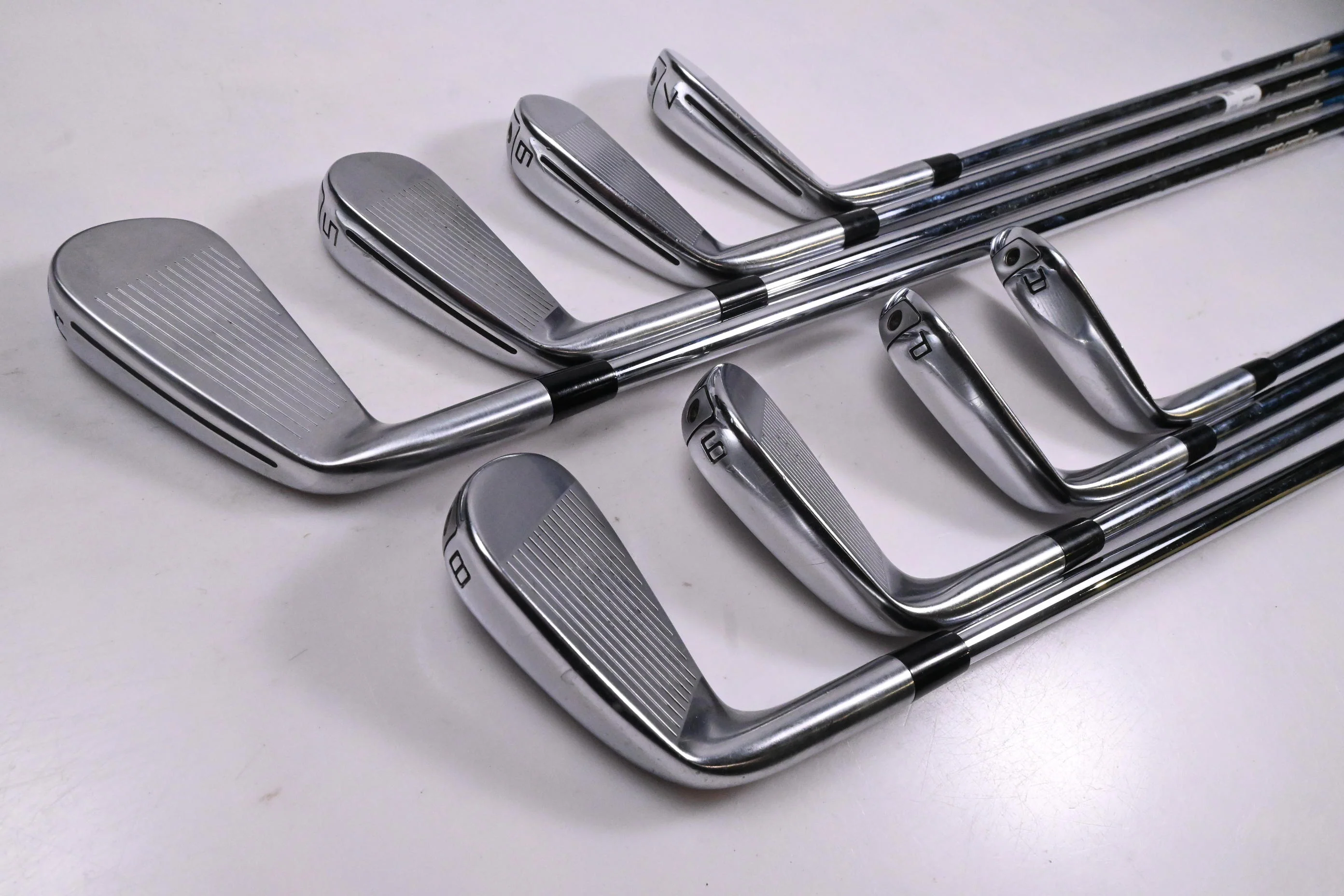 Taylormade P790 2019 Irons / 4-PW+GW / Regular Flex Dynamic Gold 105 R300 - Image 4