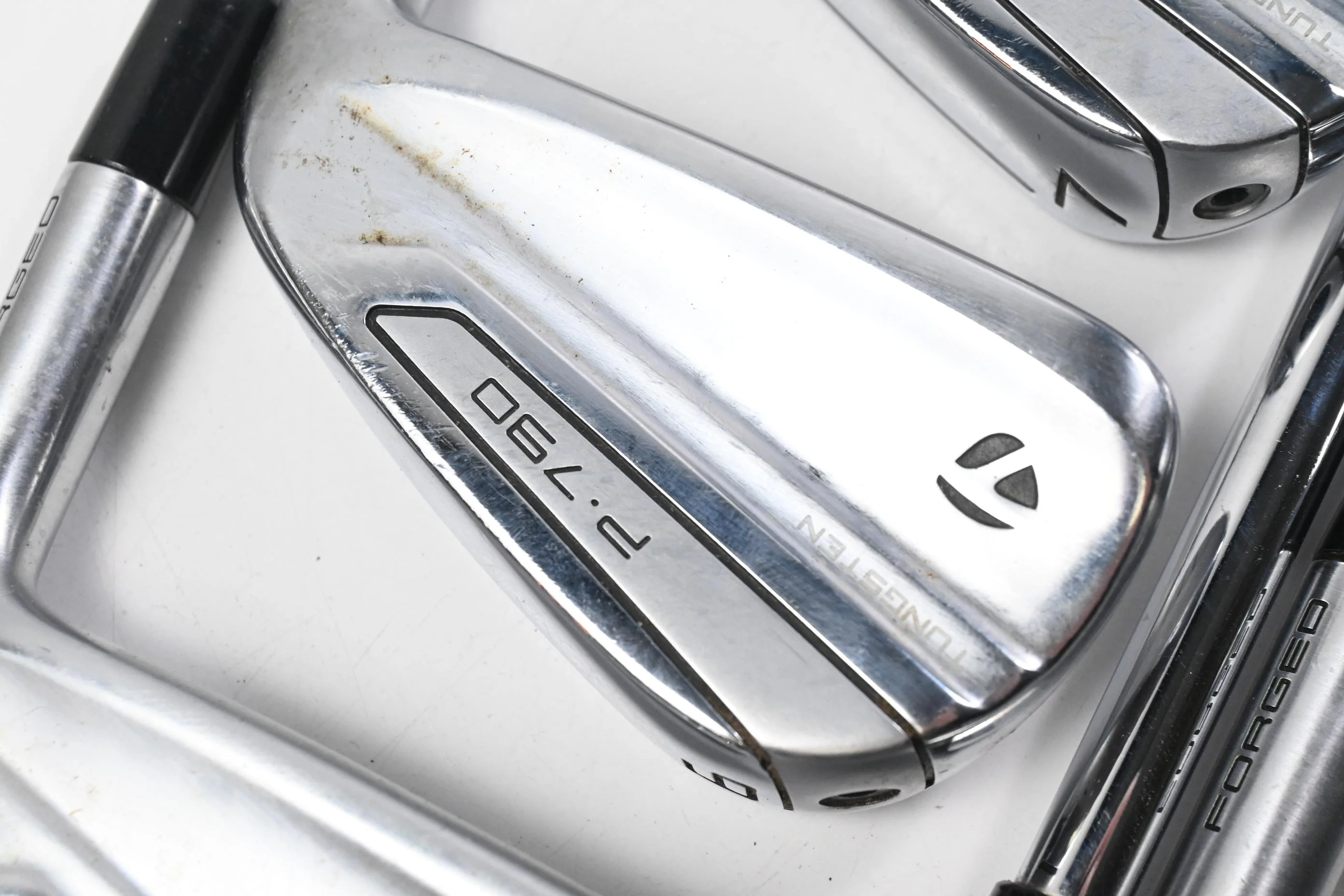 Taylormade P790 2019 Irons / 5-PW+GW / Regular Flex N.S.Pro 950GH Neo Shafts