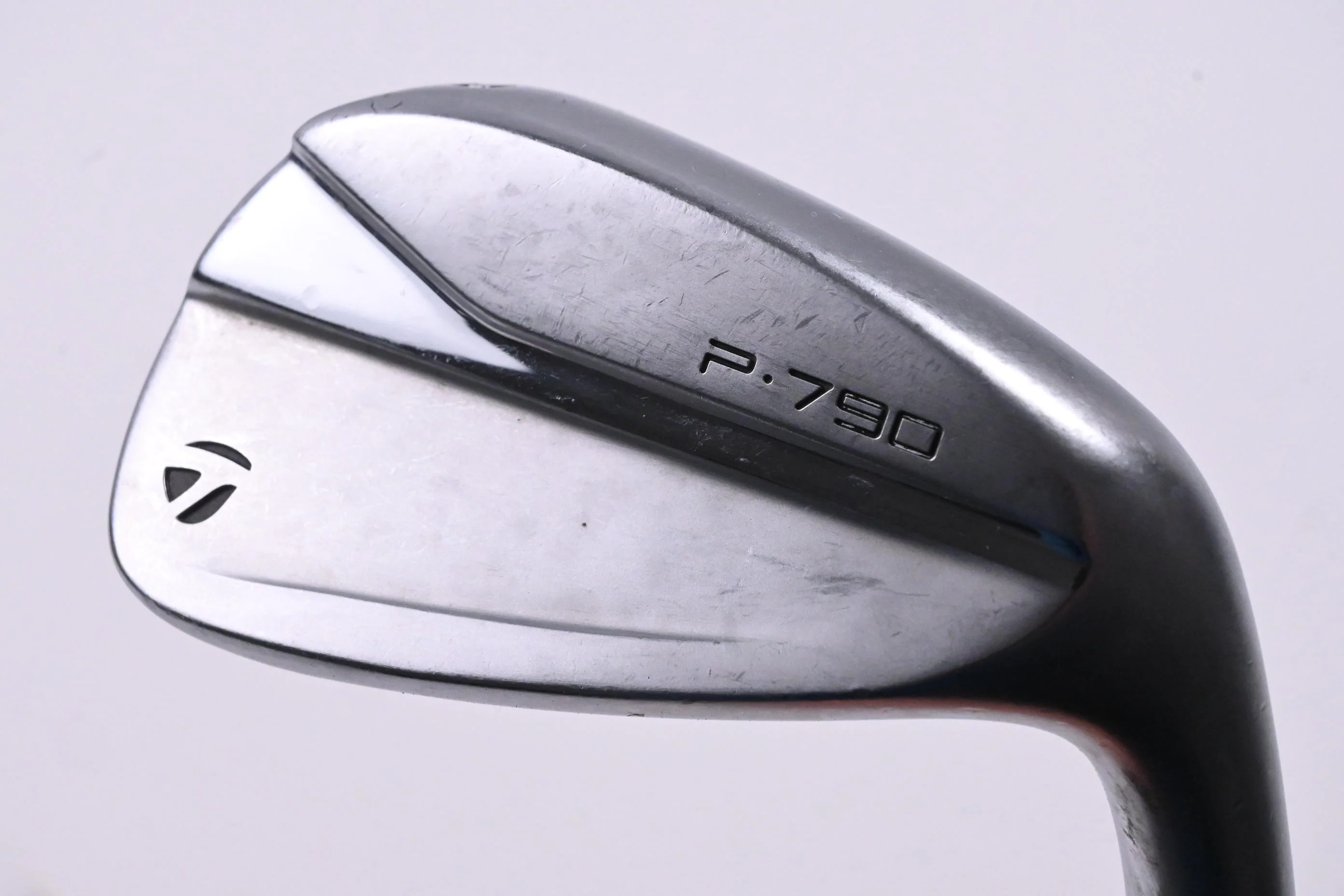 Taylormade P790 2021 Pitching Wedge / 46 Degree / Stiff Flex Dynamic Gold 105 Shaft