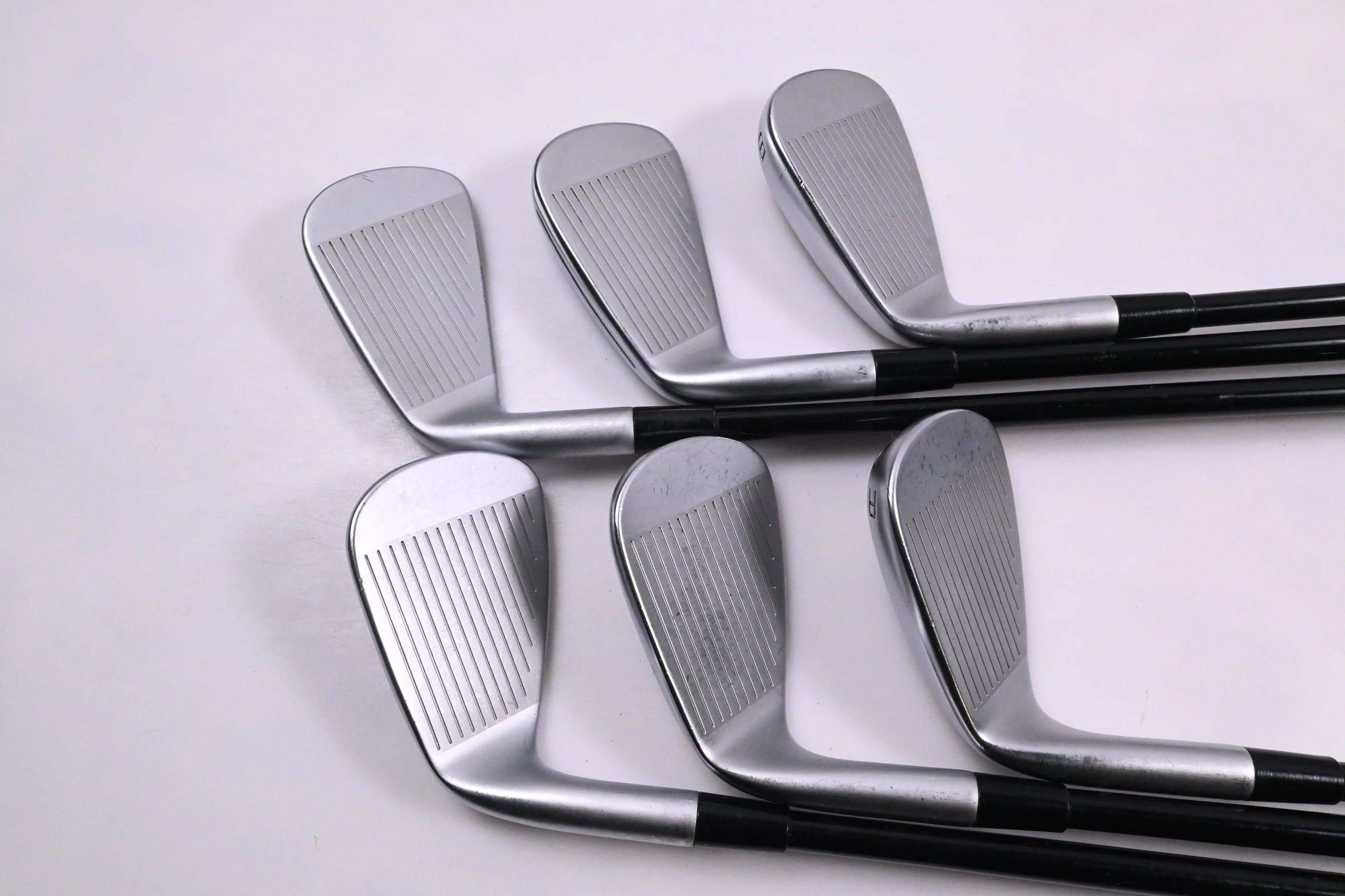Taylormade P790 2023 Irons / 6-PW+GW / Regular Flex Ventus TR Blue 6 Shafts - Image 3