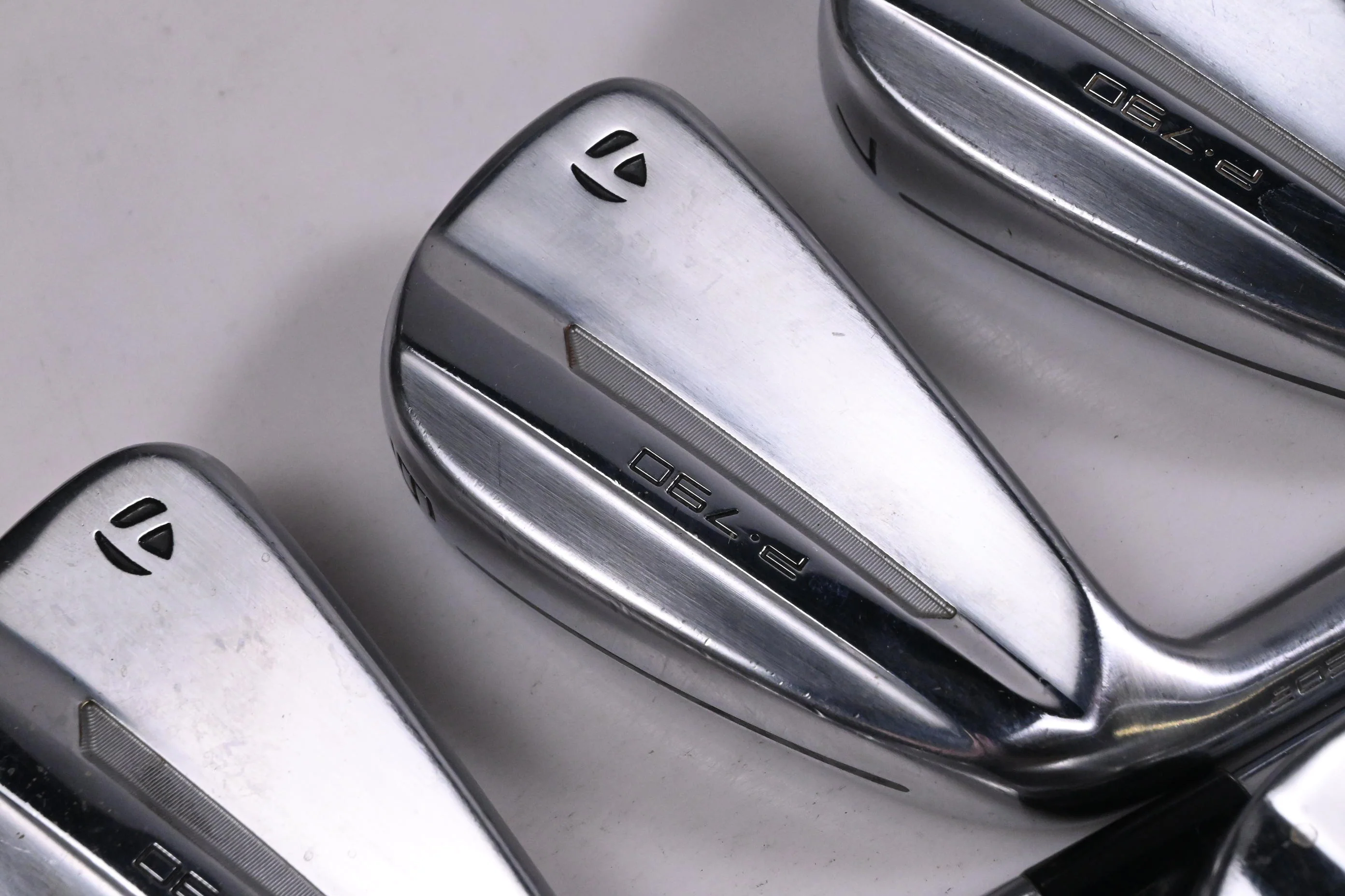 Left Hand Taylormade P790 2025 Irons / 5-PW / Stiff Flex Dynamic Gold Mid 115