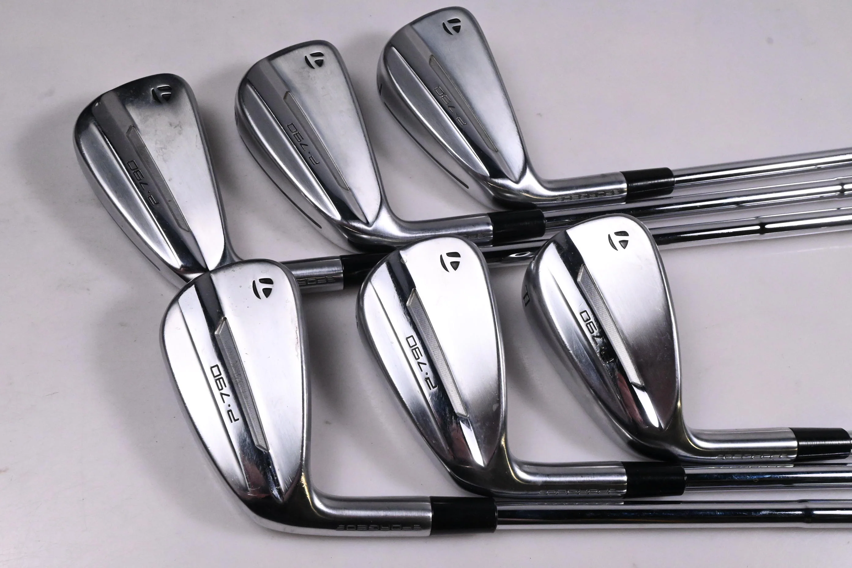 Left Hand Taylormade P790 2025 Irons / 5-PW / Stiff Flex Dynamic Gold Mid 115 - Image 2