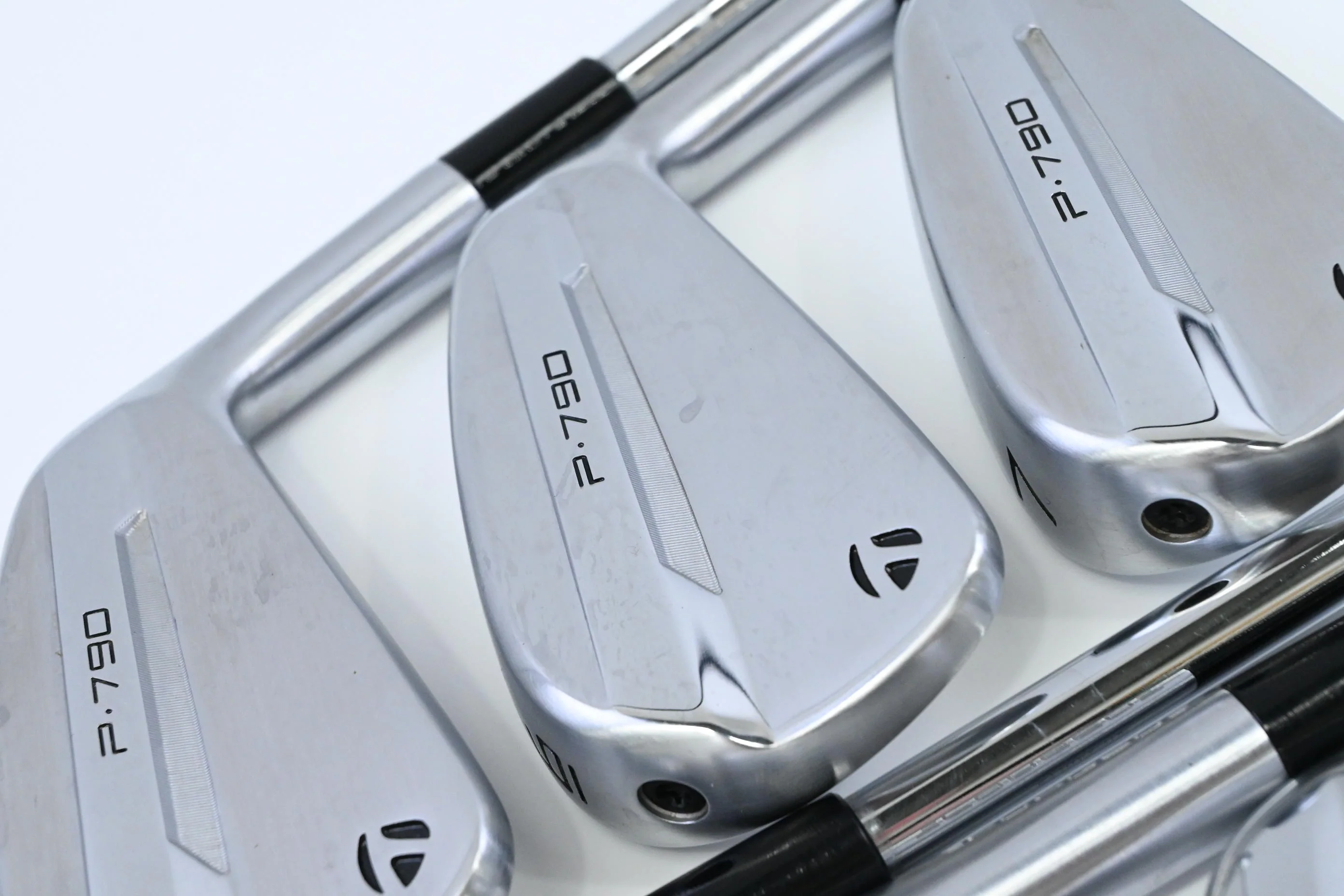 Taylormade P790 2025 Irons / 5-PW+AW / Regular Flex KBS MAX MT 85 Shafts