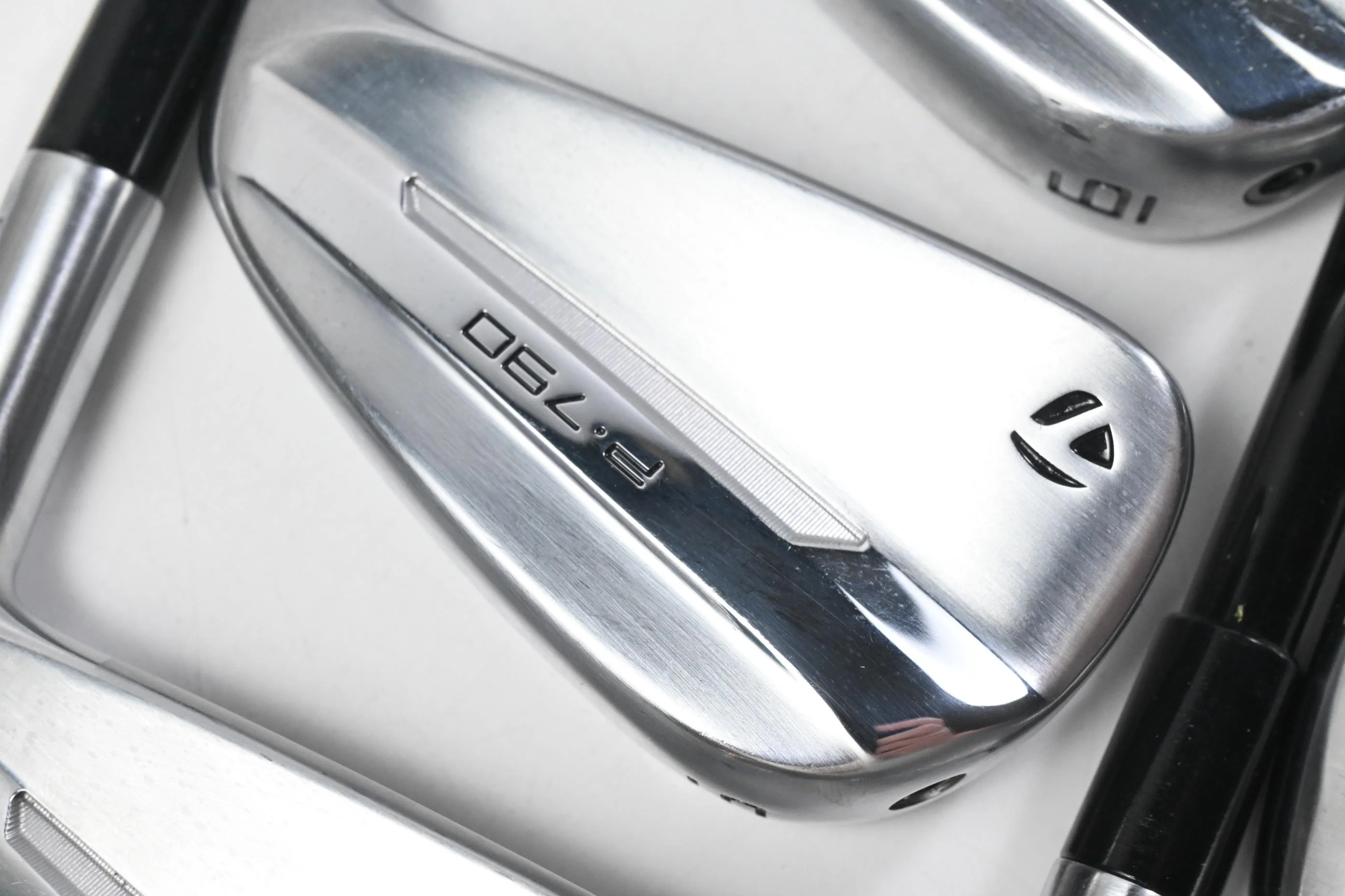 Taylormade P790 2025 Irons / 4-9i / Stiff Flex MMT Black 105 Shafts