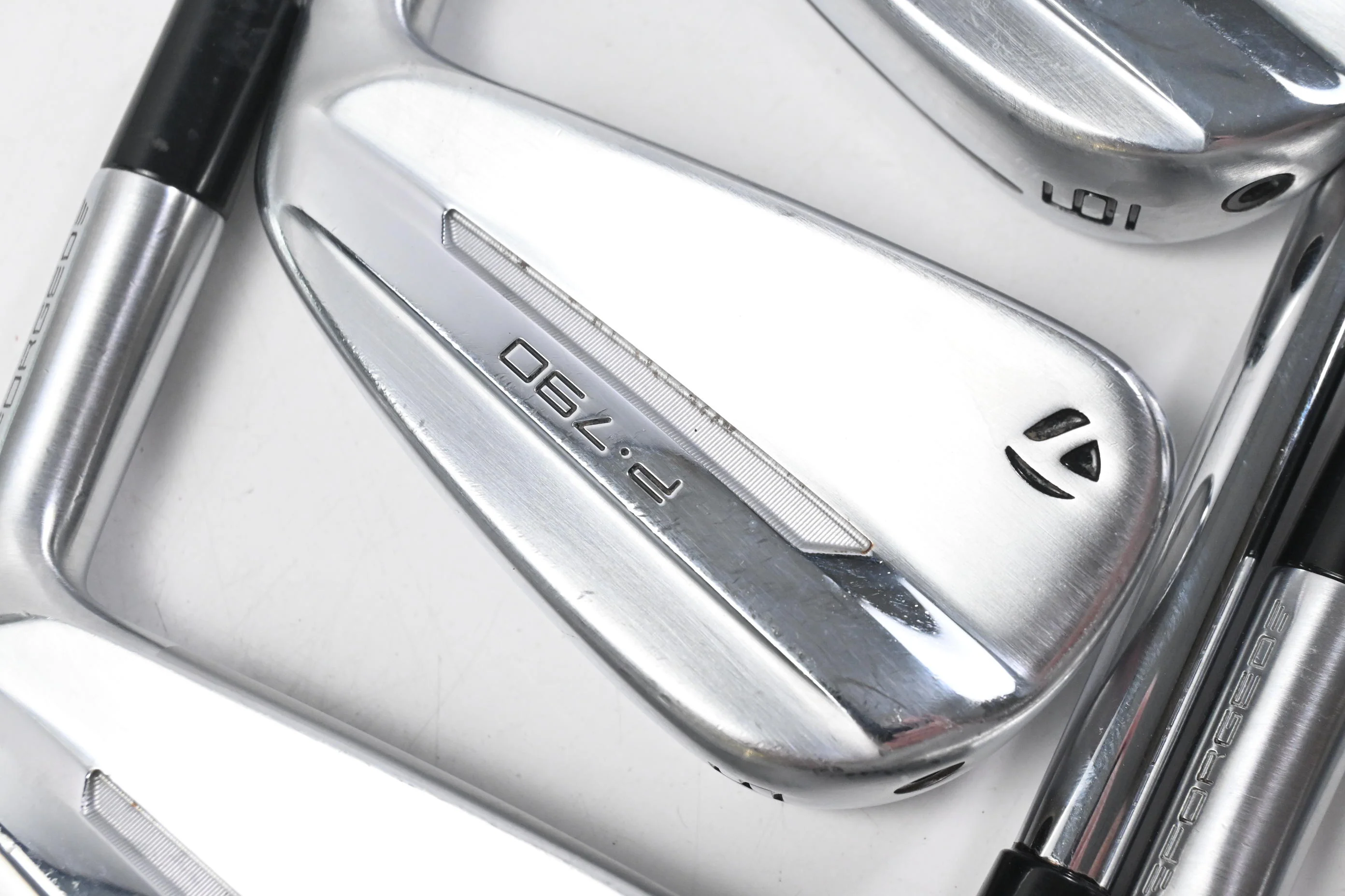 Taylormade P790 2025 Irons / 4-PW / Regular Flex N.S.Pro Modus3 Tour 105 Shafts