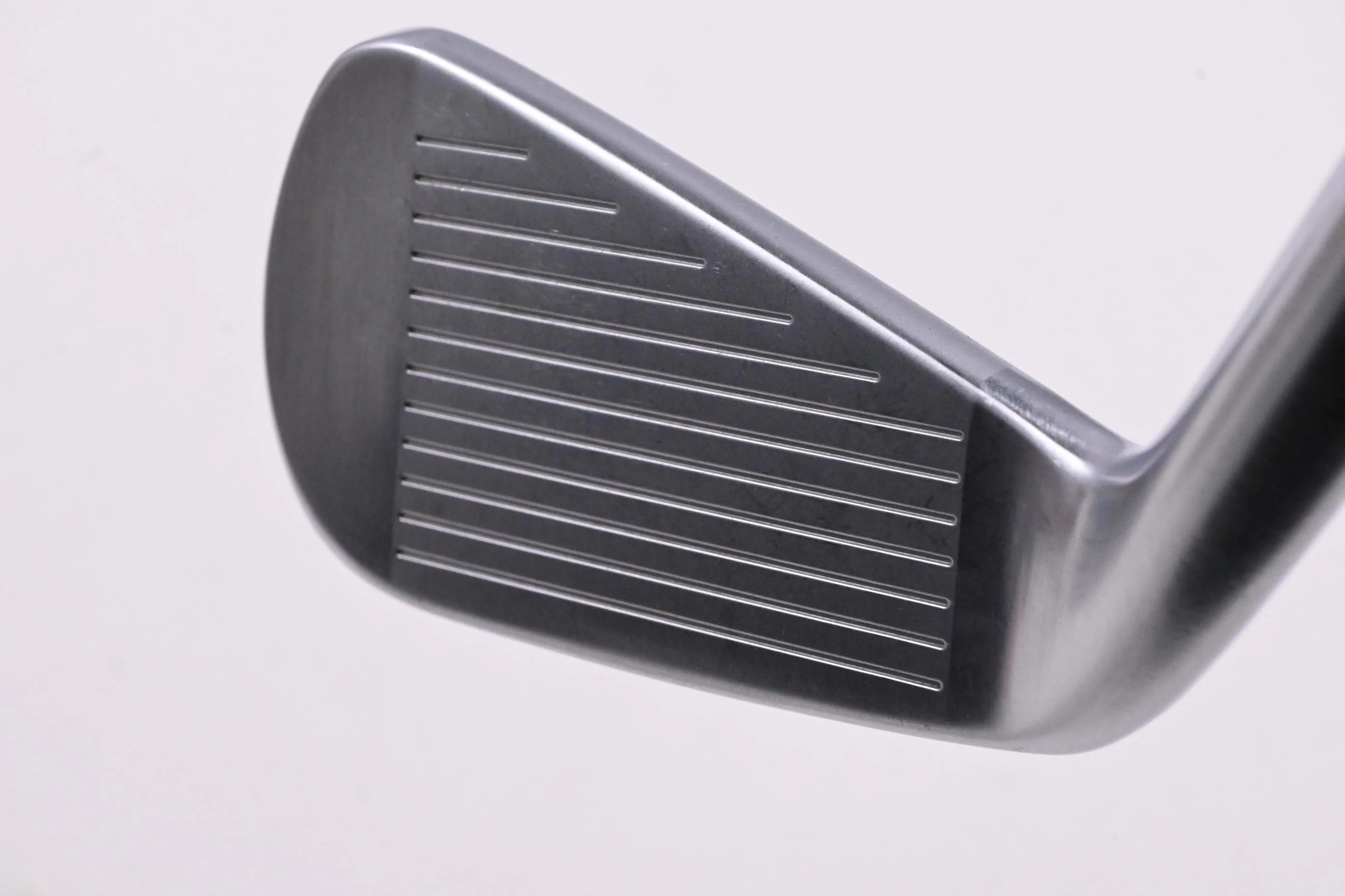 Taylormade P790 UDI 2017 #2 Iron / 17 Degree / Stiff Flex HZRDUS Black 85 Shaft - Image 2