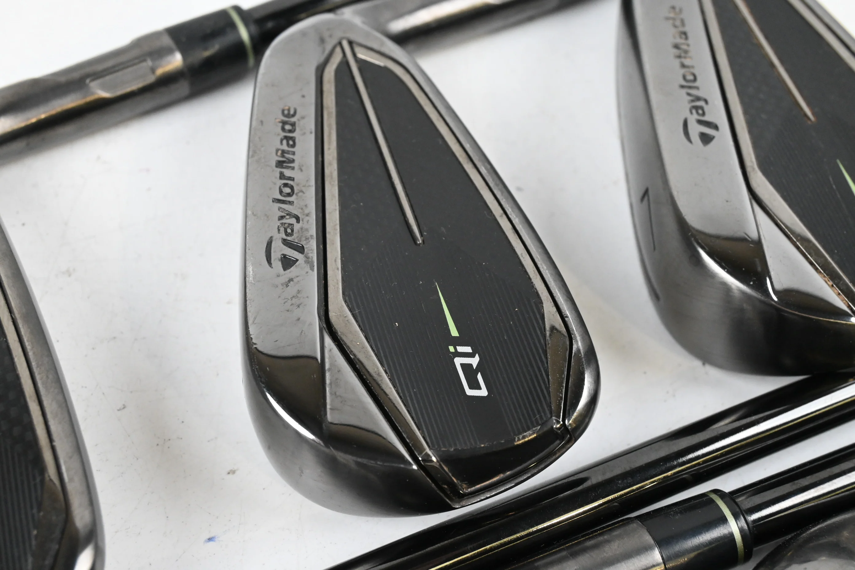 Taylormade Qi Gunmetal Edition Irons / 5-PW+SW / Regular Flex KBS MAX MT 85