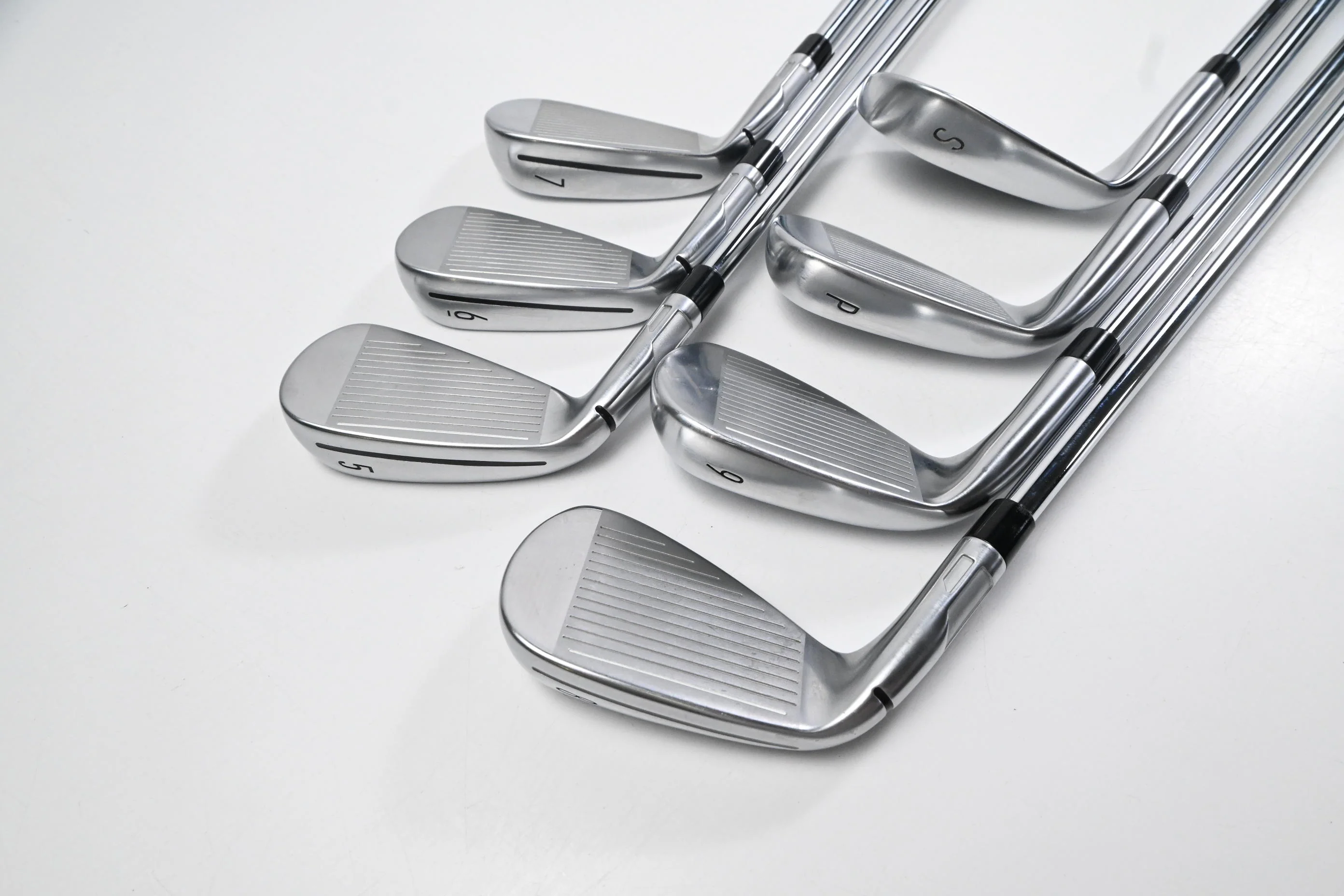 Taylormade Qi Irons / 5-PW+SW / Regular Flex KBS MAX MT 85 Shafts - Image 4