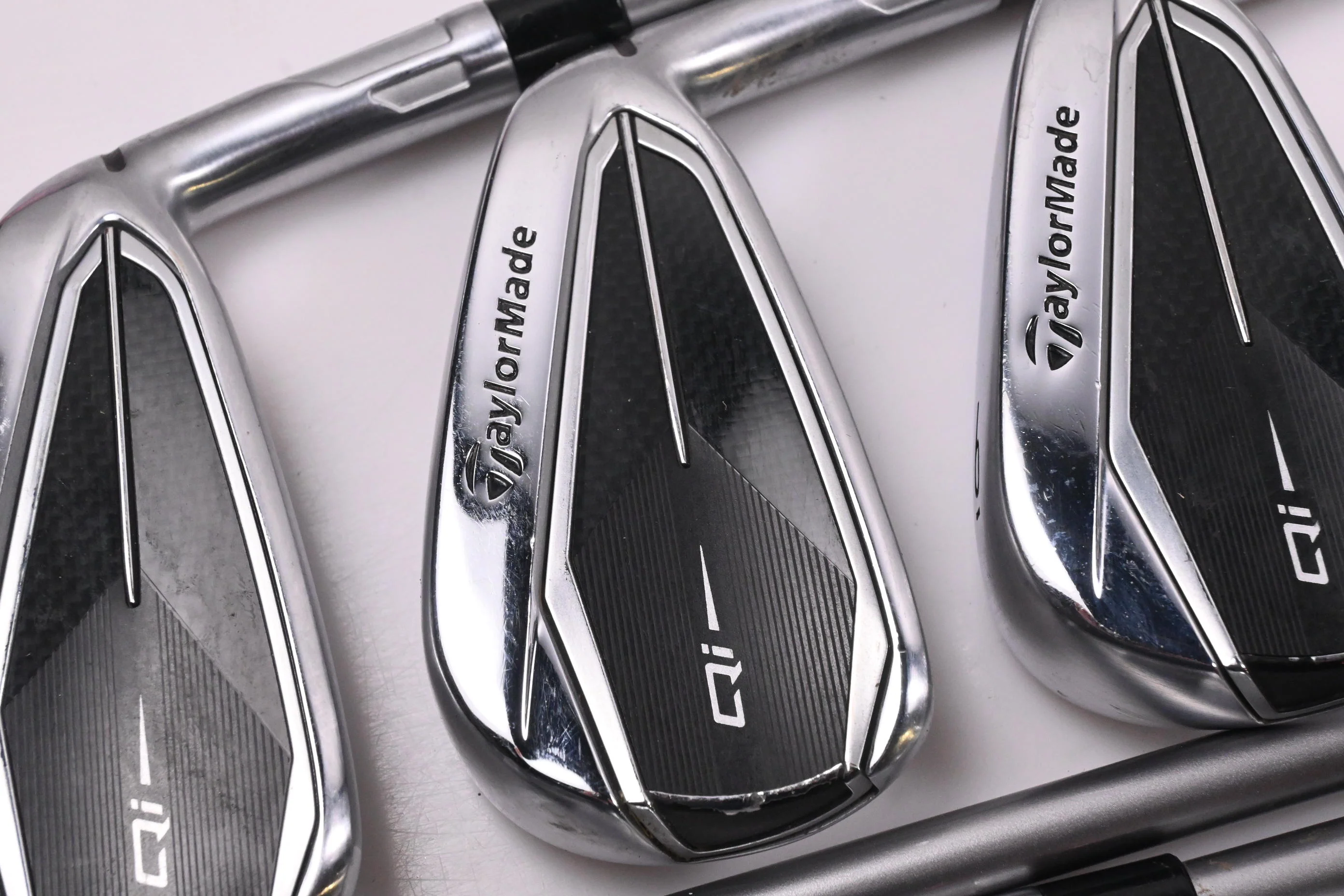 Taylormade Qi Irons / 4-PW / Senior Flex Speeder NX TCS 50 Shafts