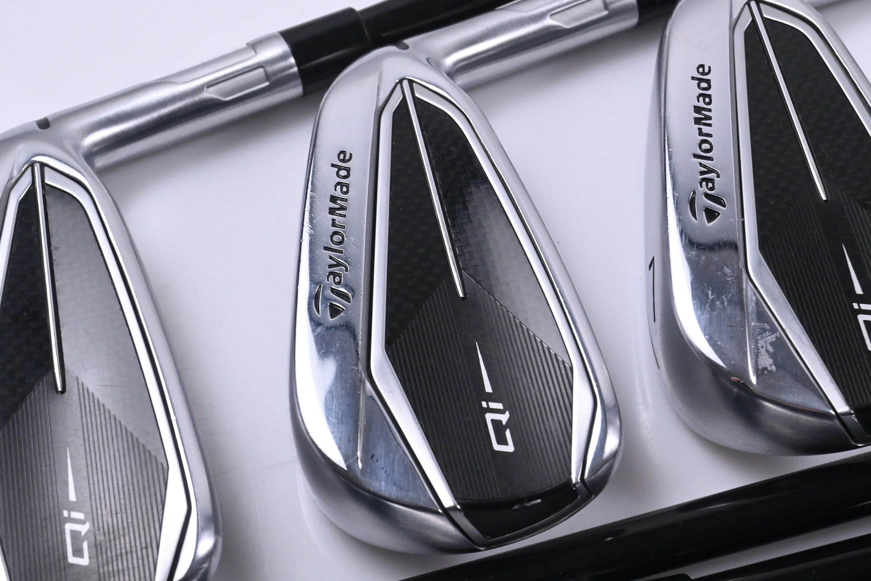 Taylormade Qi Irons / 5-PW+SW / Regular Flex Fujikura Ventus TR Blue 6 Shafts