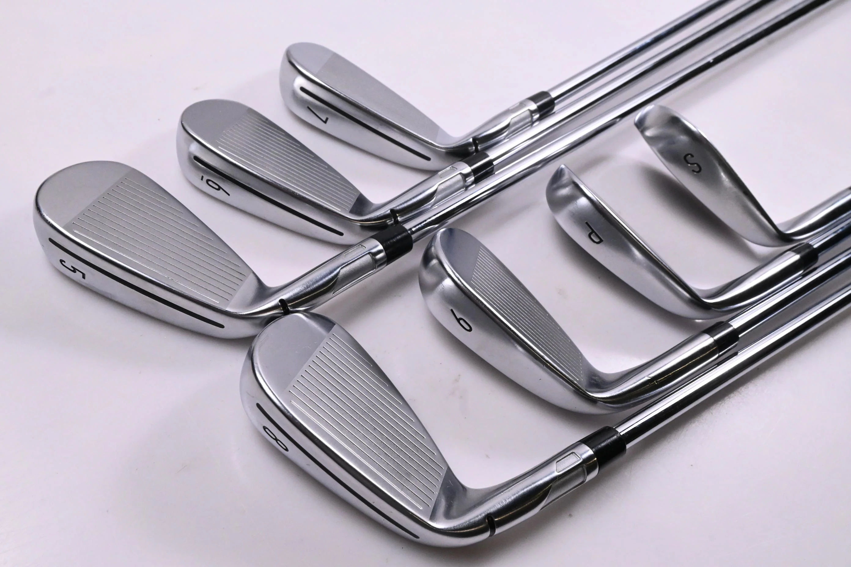 Taylormade Qi Irons / 5-PW+SW / Regular Flex KBS MAX MT 85 Shafts - Image 4