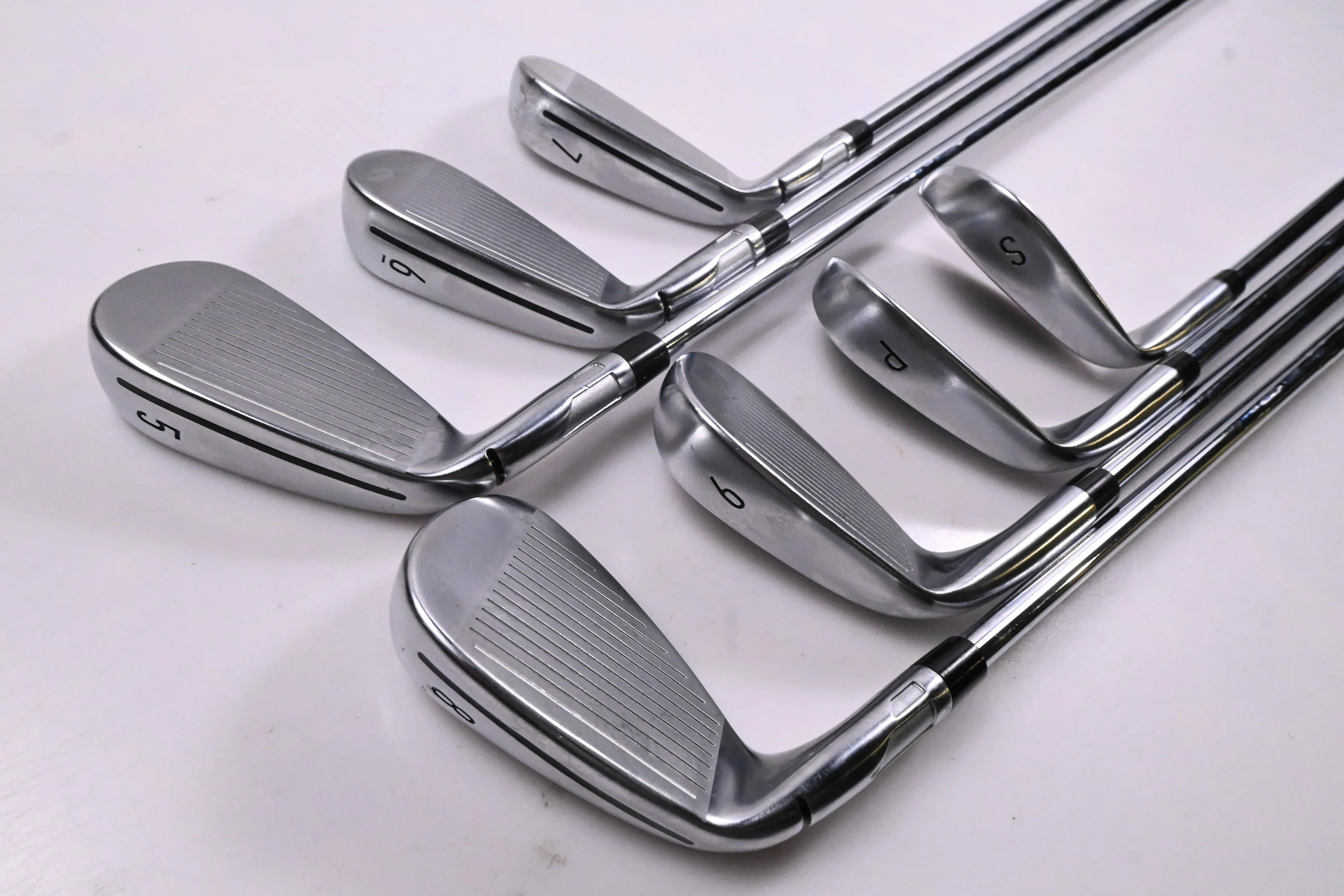 Taylormade Qi Irons / 5-PW+SW / Regular Flex KBS MAX MT 85 Shafts - Image 4