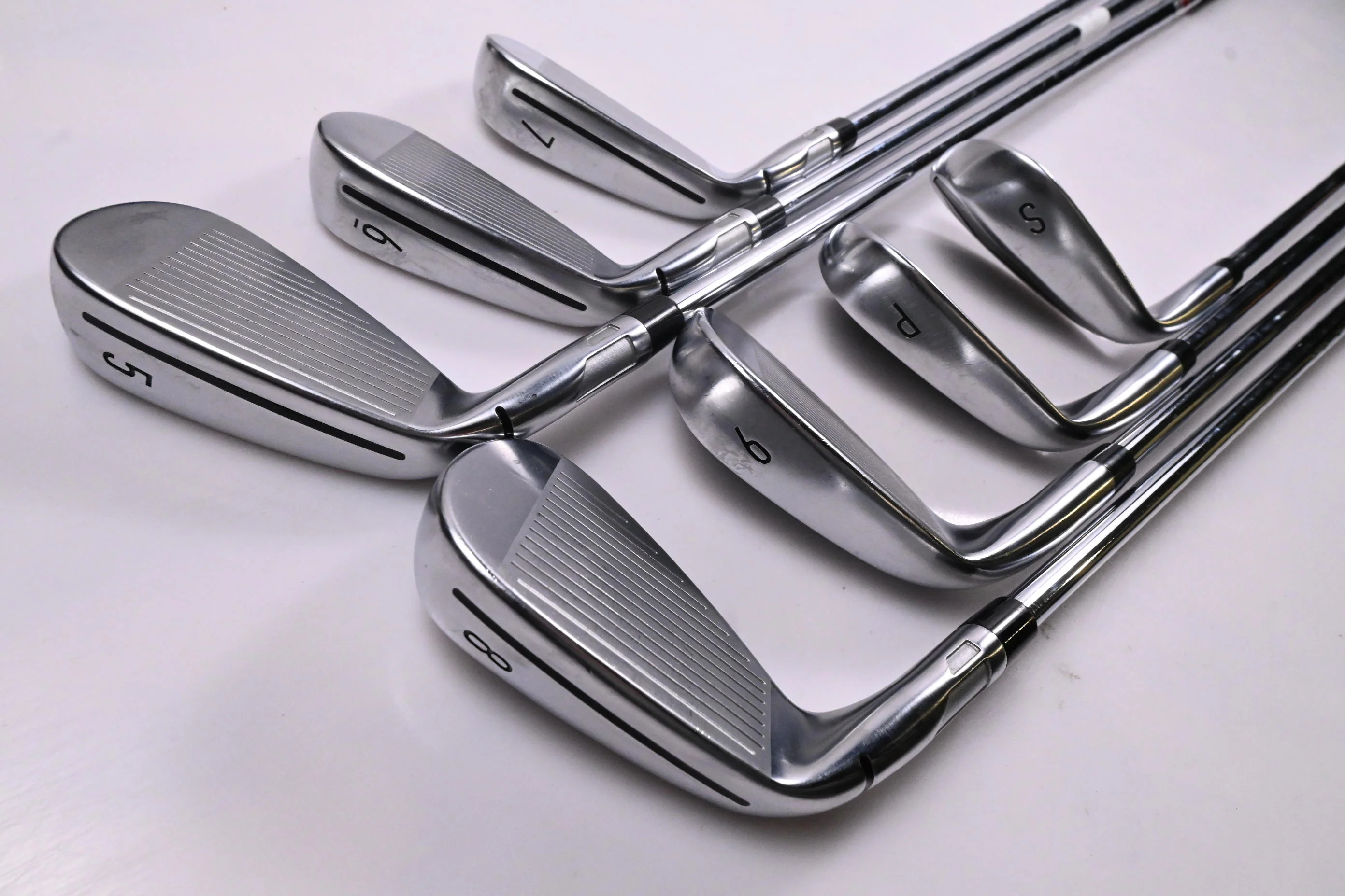 Taylormade Qi Irons / 5-PW+SW / Regular Flex KBS MAX MT 85 Shafts - Image 4