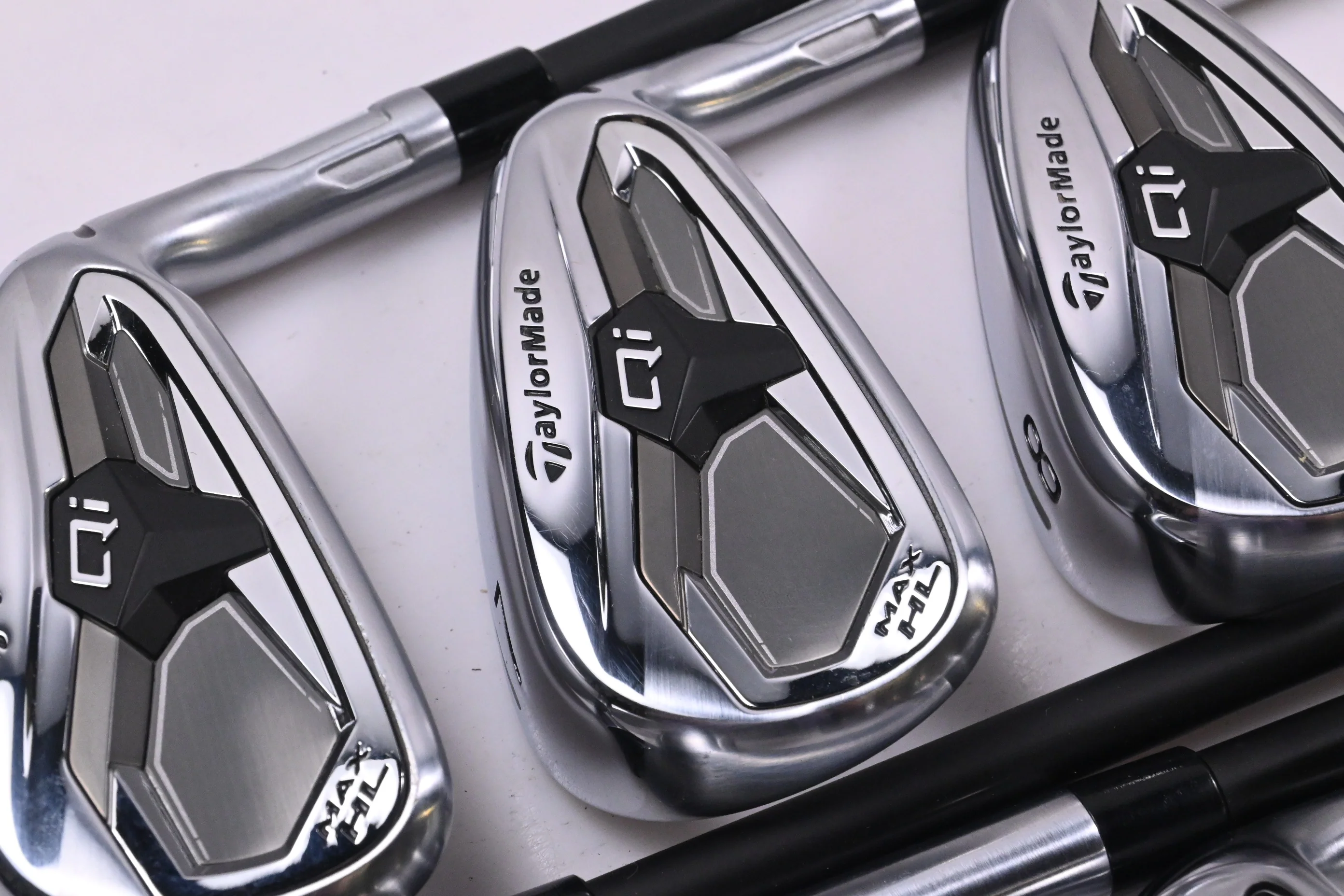 Taylormade Qi Max HL Irons / 6-PW+GW+SW / Regular Flex KBS Reax 65 Shafts