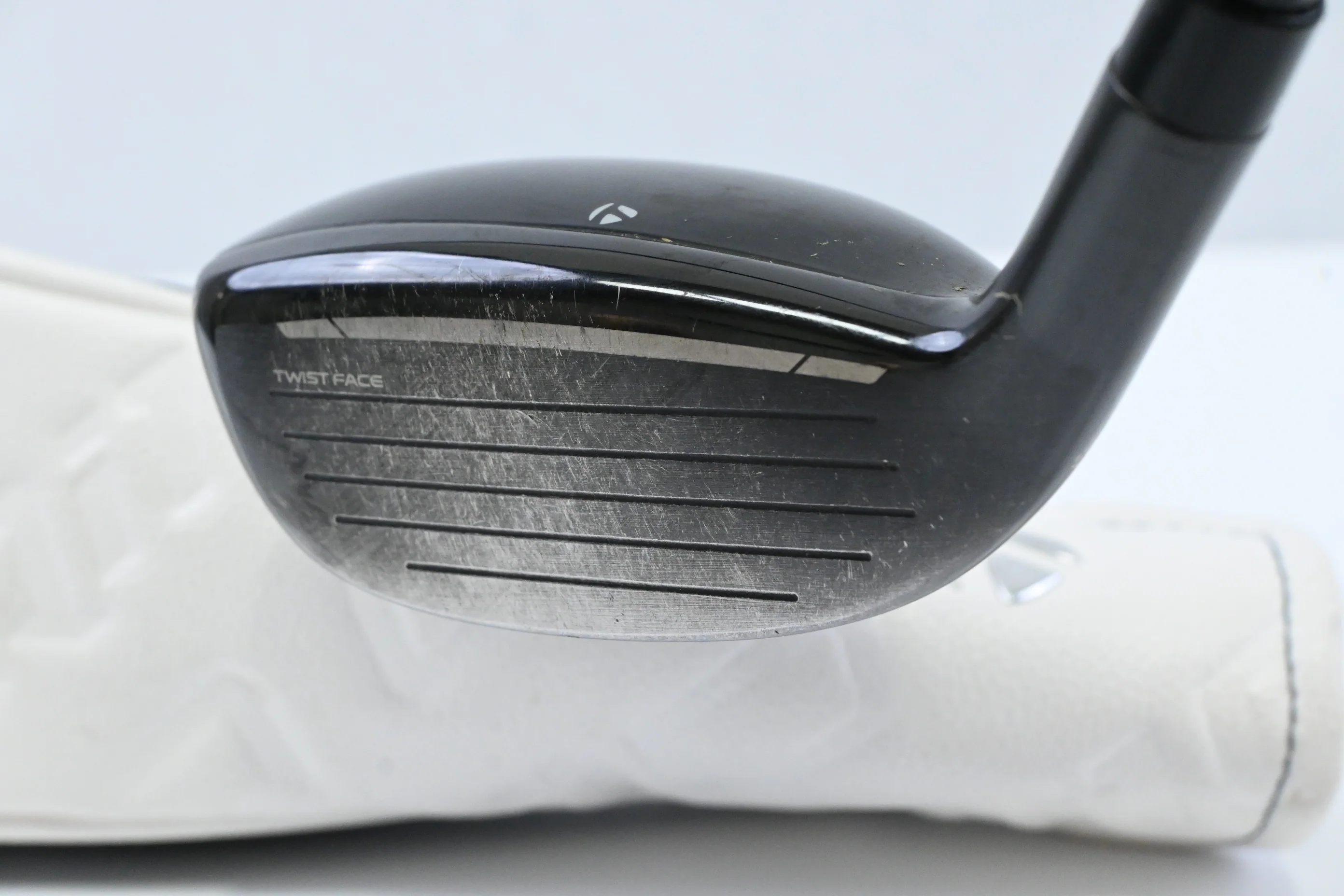 Taylormade Qi10 #3 Hybrid / 19 Degree / Stiff Flex Fujikura Ventus TR Blue 7 - Image 4