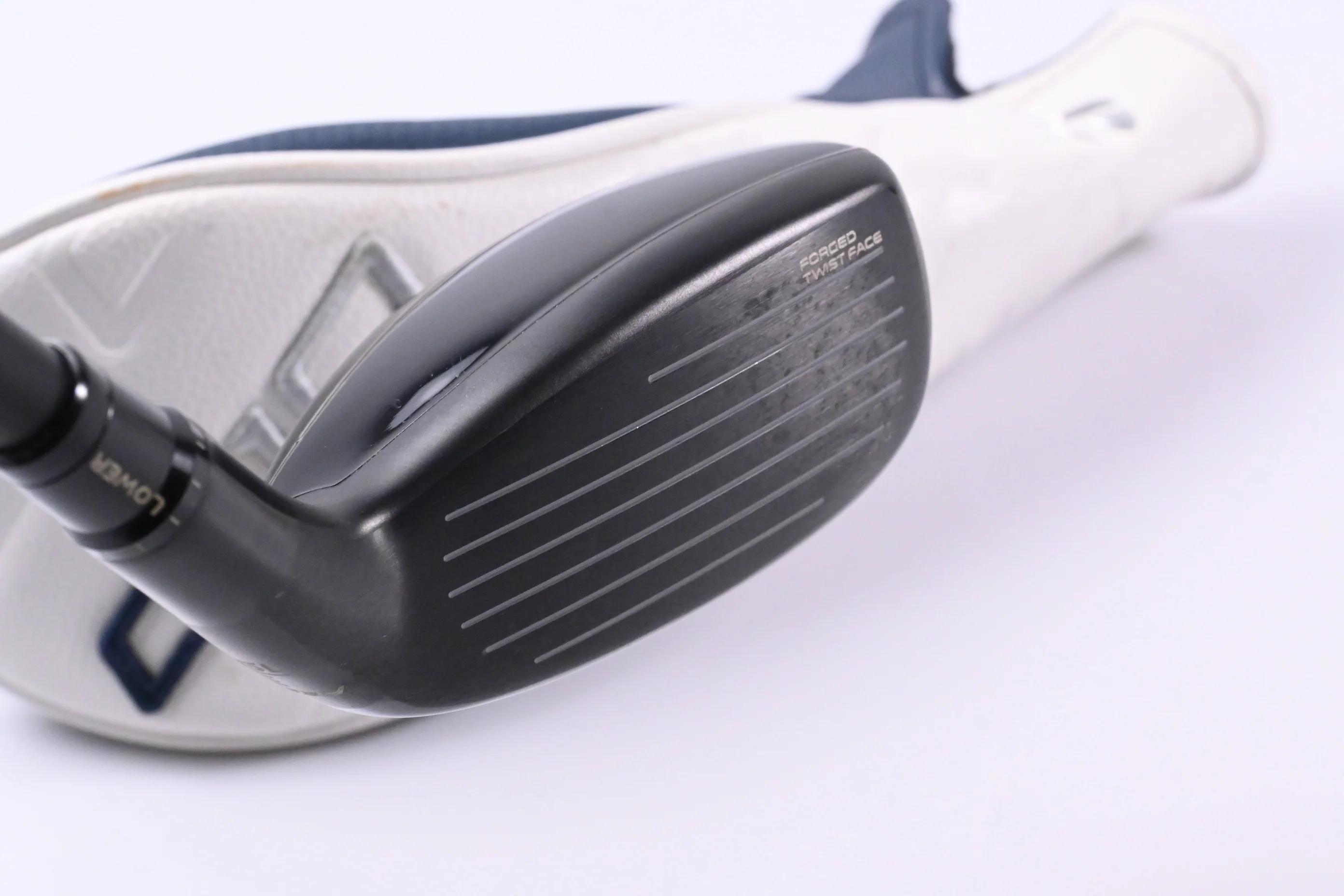 Left hand Taylormade Qi10 Tour #3 Hybrid / 19.5 Degree / Stiff Flex Tensei AV - Image 4
