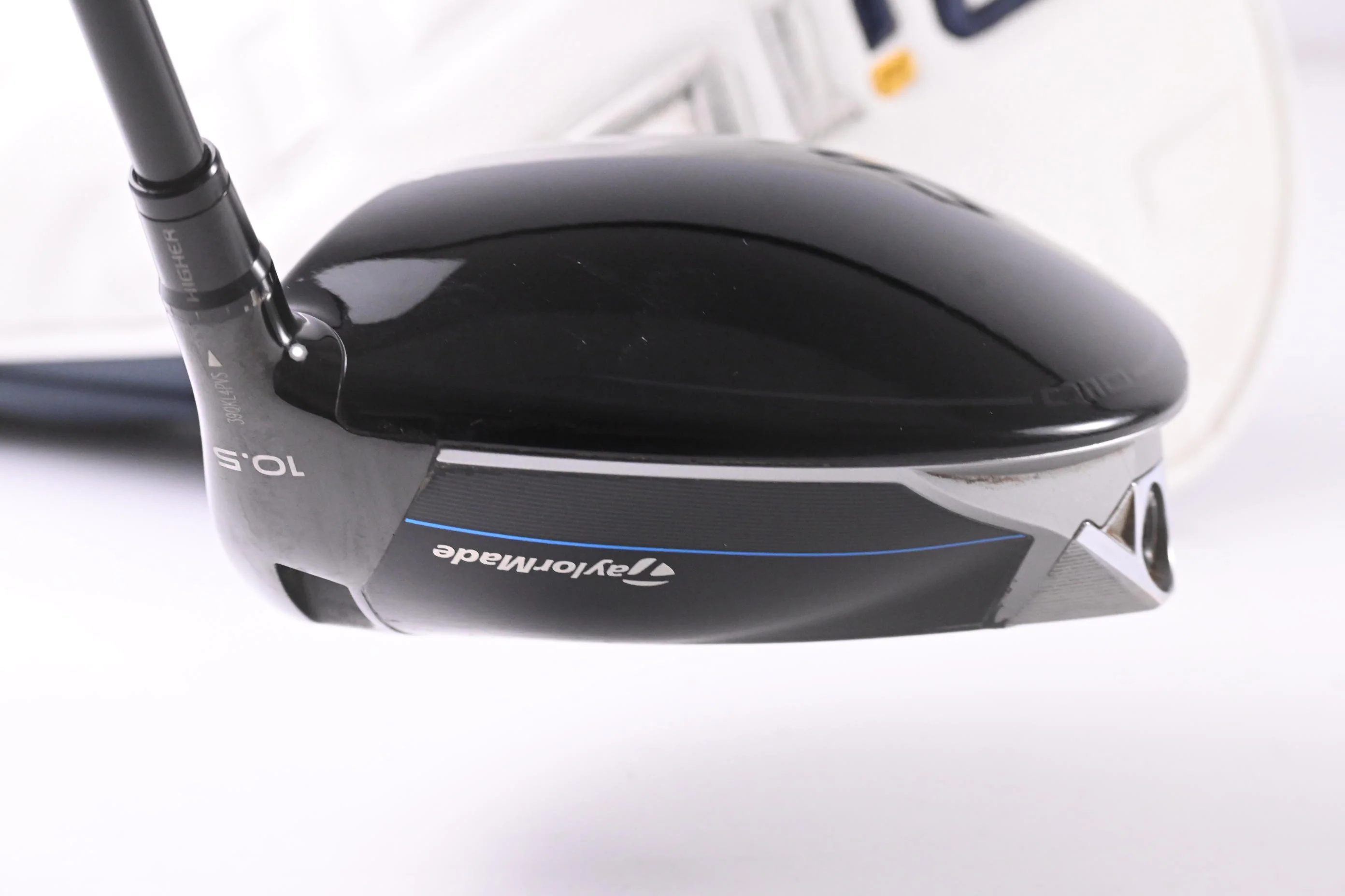 Taylormade Qi10 LS Driver / 10.5 Degree / X-Flex Kai'li White 70 Shaft - Image 5