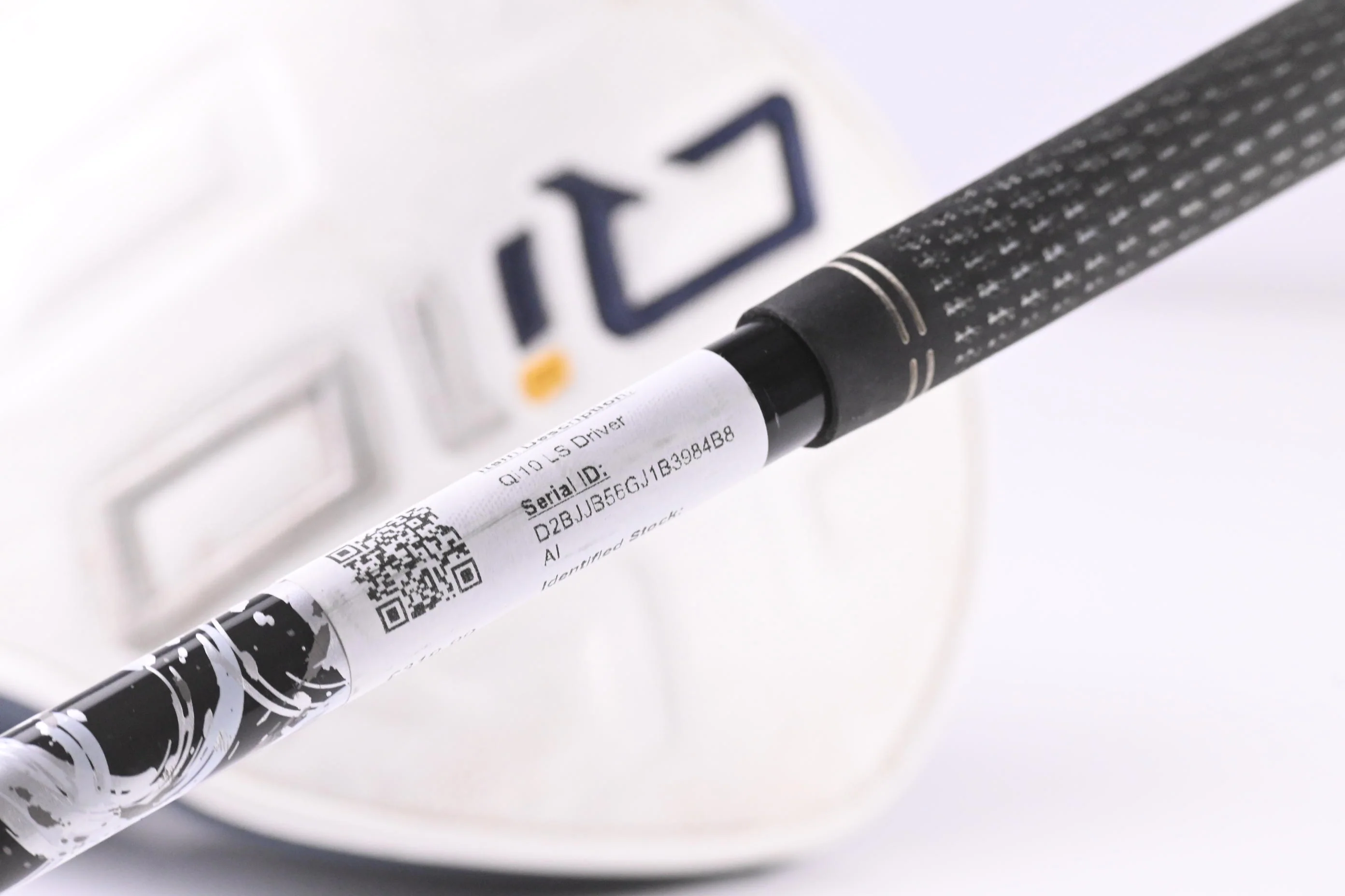 Taylormade Qi10 LS Driver / 10.5 Degree / X-Flex Kai'li White 70 Shaft - Image 7