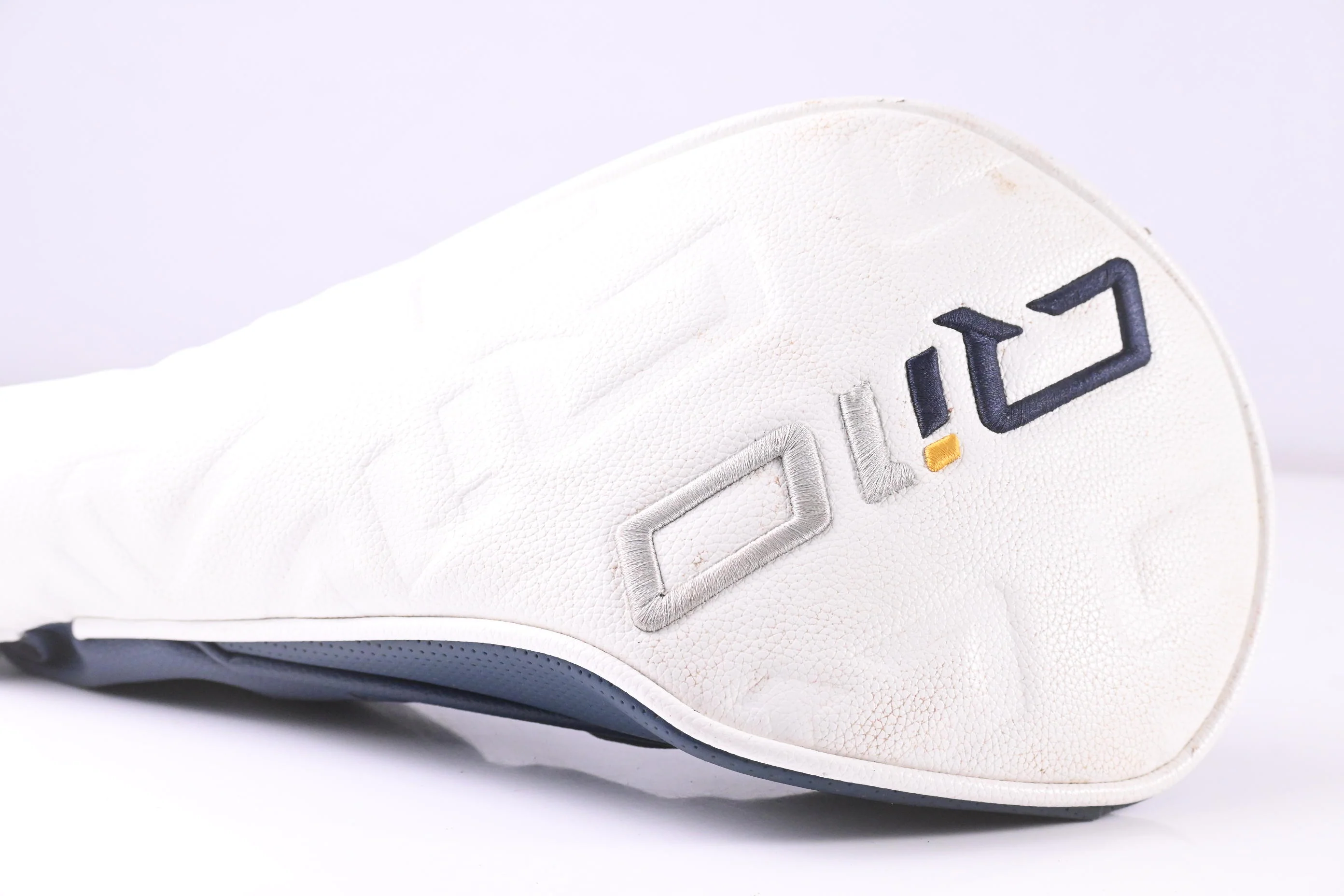 Taylormade Qi10 LS Driver / 10.5 Degree / X-Flex Kai'li White 70 Shaft - Image 9