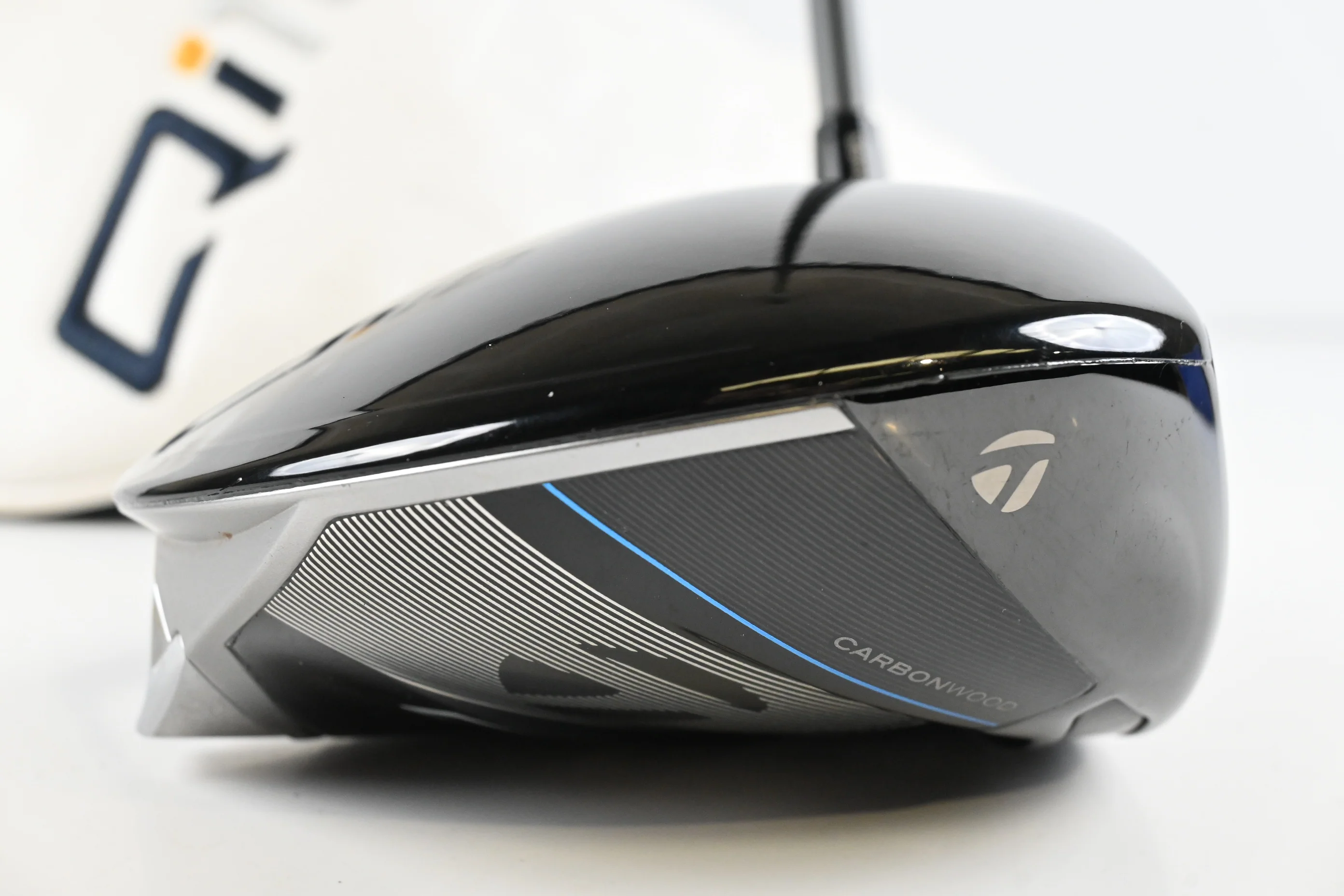 Taylormade Qi10 LS Driver / 8 Degree / Stiff Flex HZRDUS Smoke Yellow 70 Shaft - Image 3