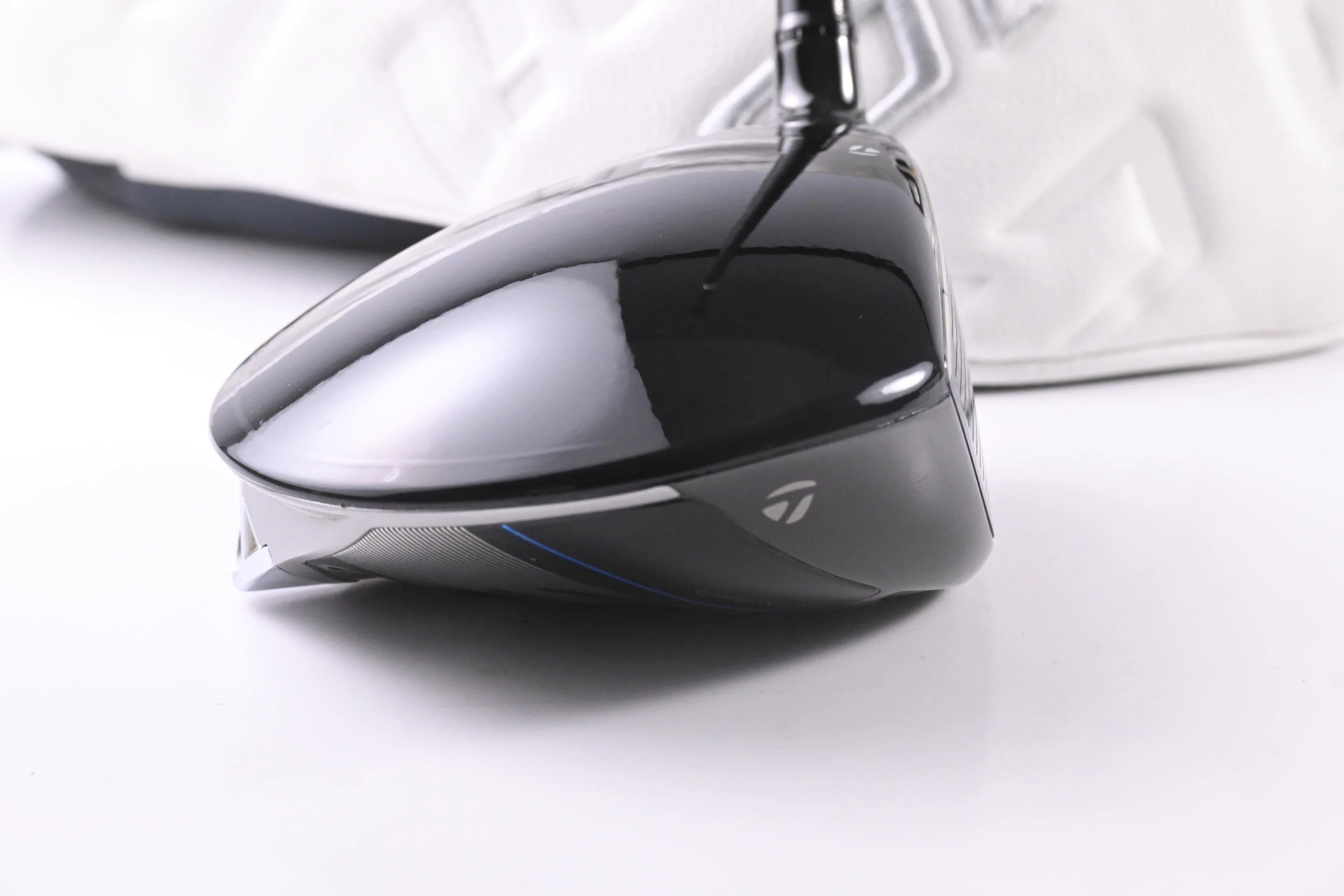 Taylormade Qi10 LS Driver / 8 Degree / Stiff Flex Kai'li White Darkwaves 60 - Image 3