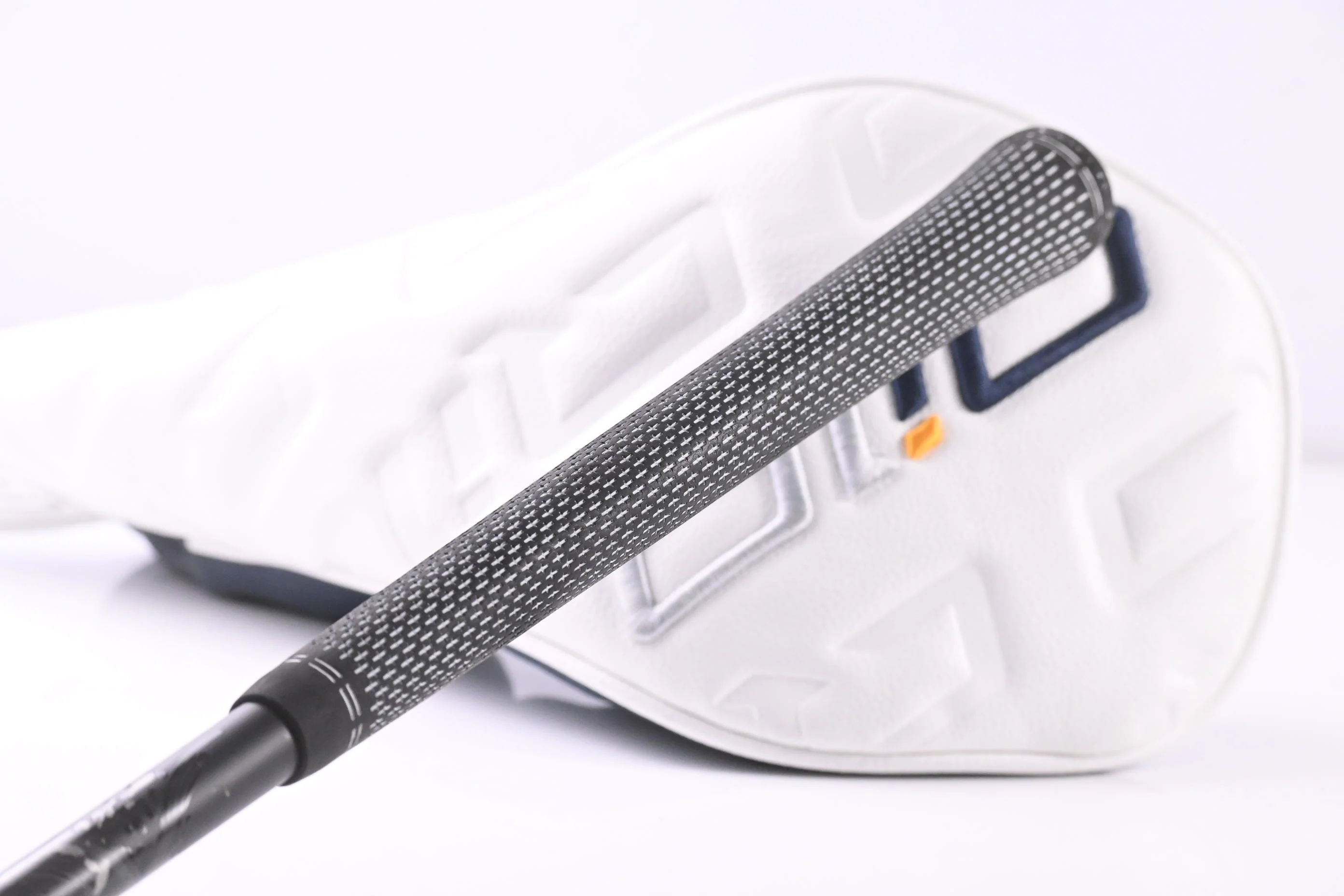 Taylormade Qi10 LS Driver / 8 Degree / Stiff Flex Kai'li White Darkwaves 60 - Image 8