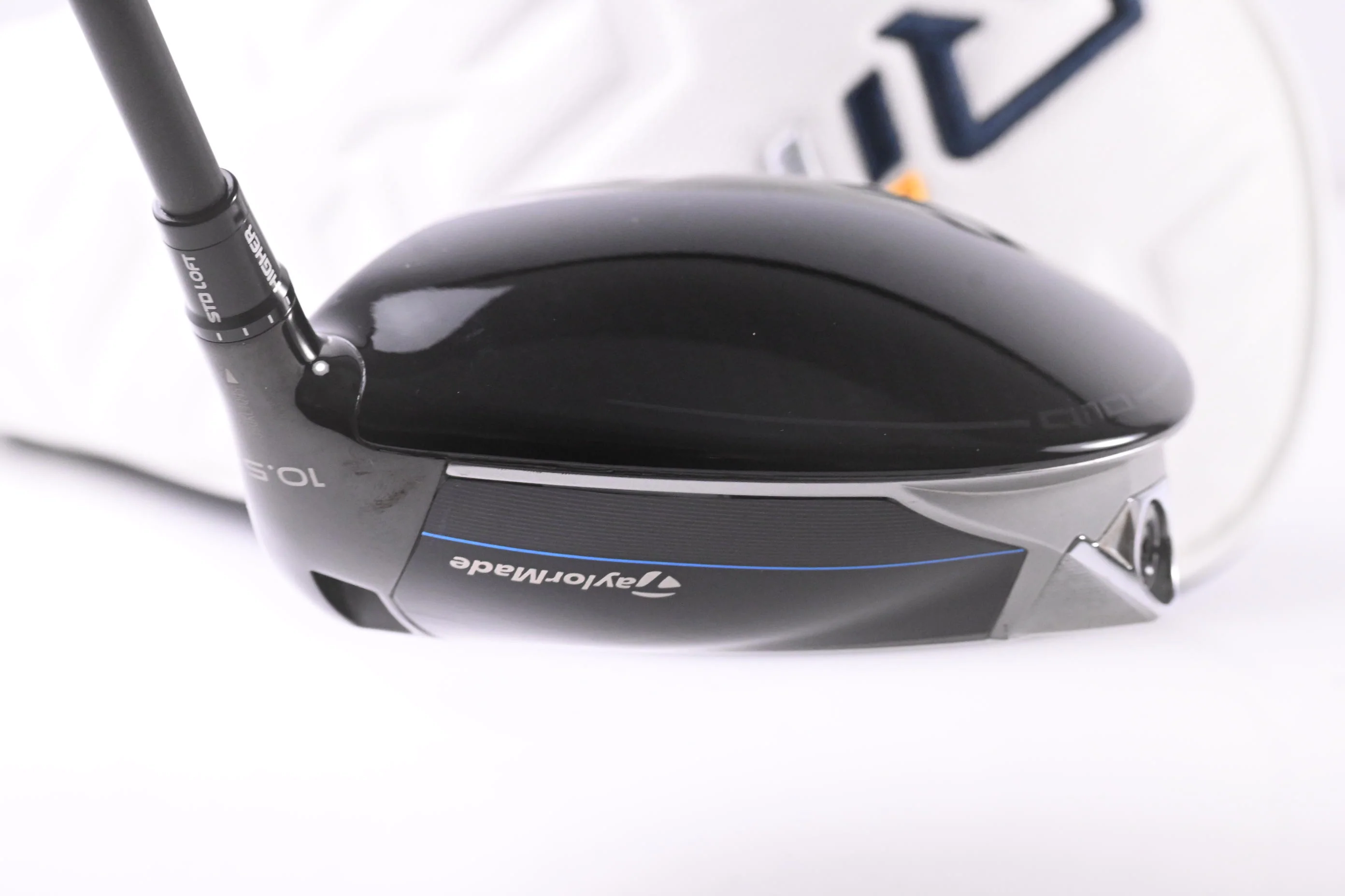 Taylormade Qi10 LS Driver / 10.5 Degree / Stiff Flex Graphite Design Tour AD IZ - Image 5