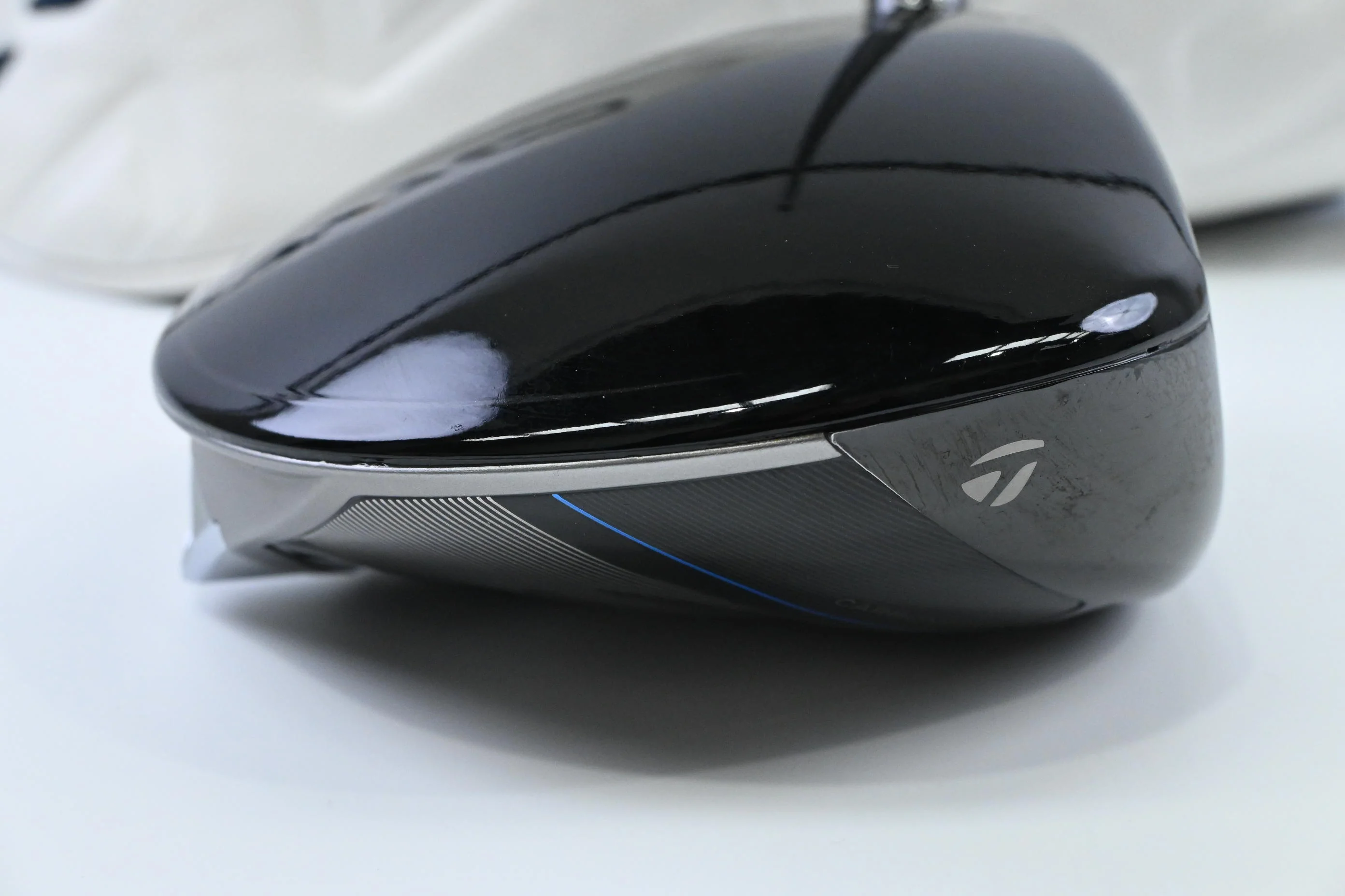 Taylormade Qi10 LS Driver / 9 Degree / Stiff Flex Tensei AV Blue 65 Shaft - Image 3