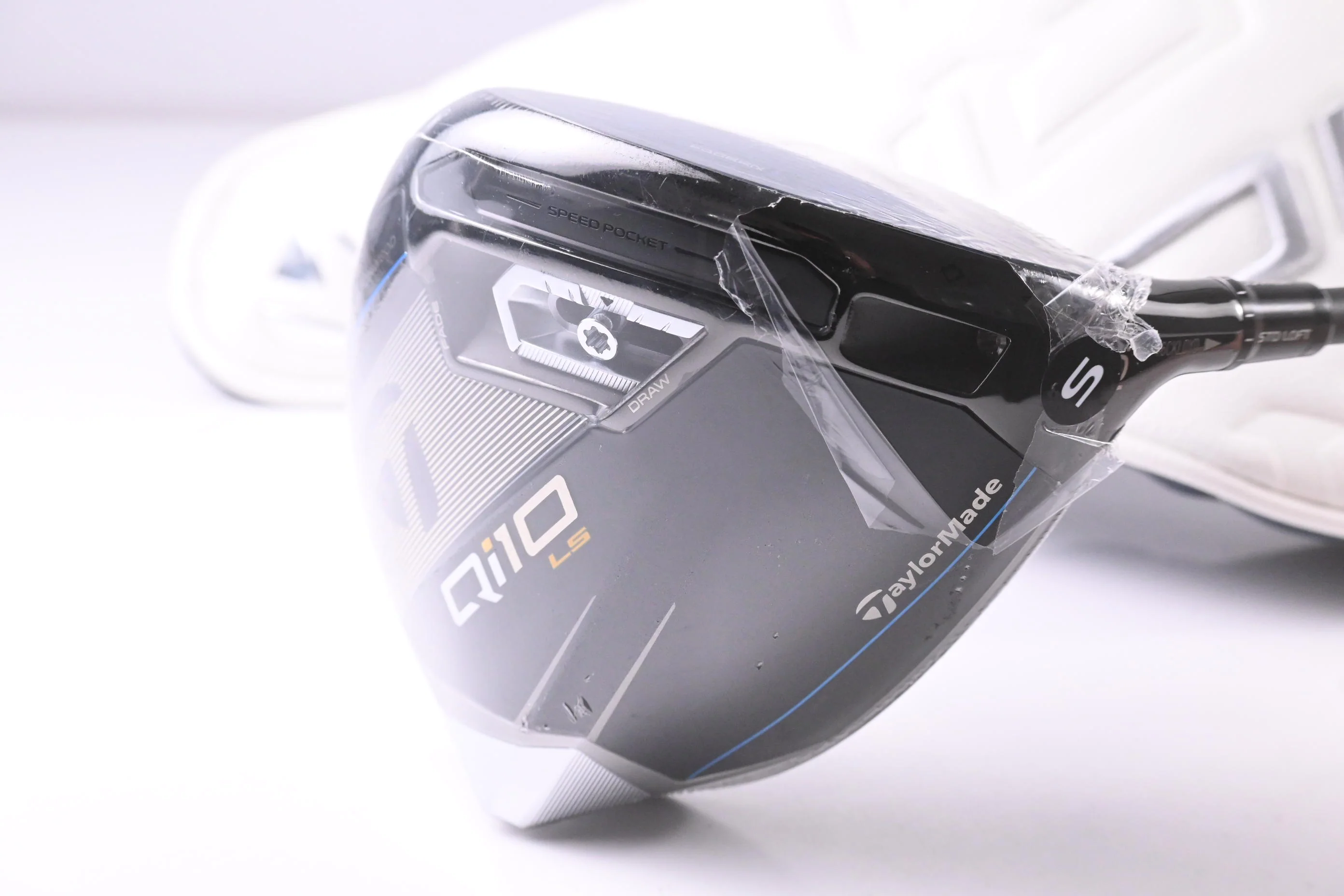 Taylormade Qi10 LS Driver / 10.5 Degree / Stiff Flex Tensei AV Limited Black 65 Shaft - Image 2
