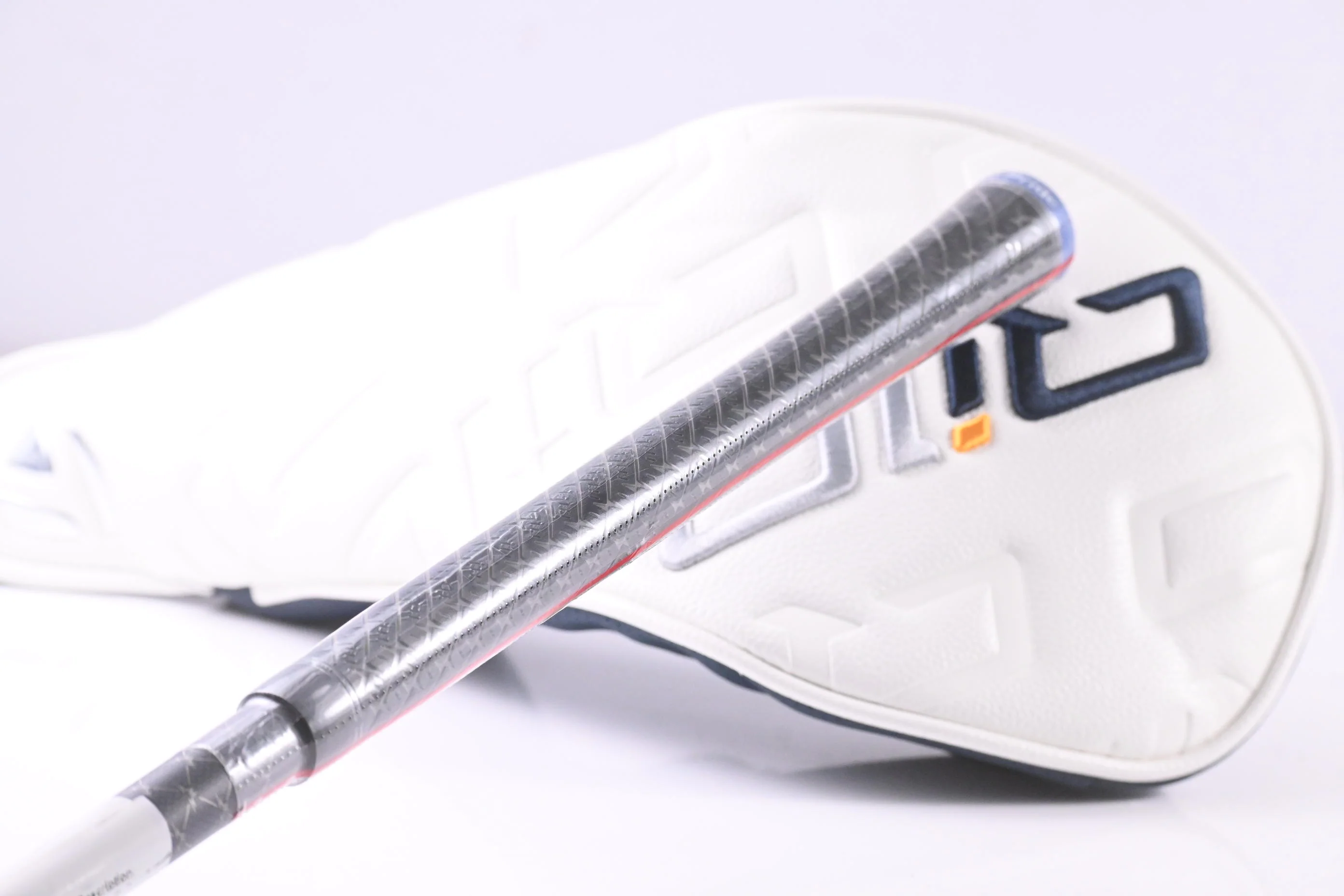 Taylormade Qi10 LS Driver / 10.5 Degree / Stiff Flex Tensei AV Limited Black 65 Shaft - Image 8
