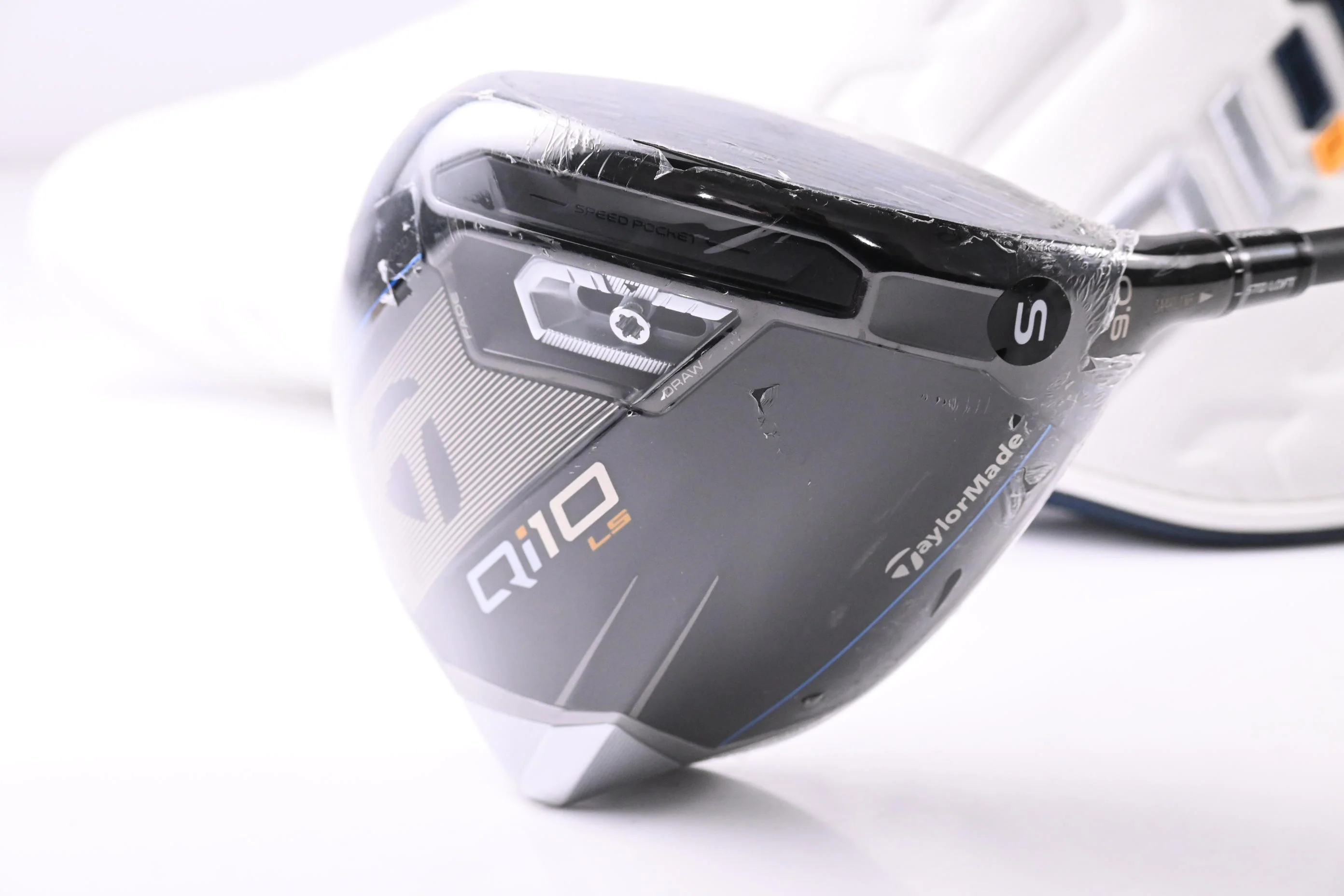 Taylormade Qi10 LS Driver / 9 Degree / Stiff Flex Tensei AV Limited Black 65 Shaft - Image 2