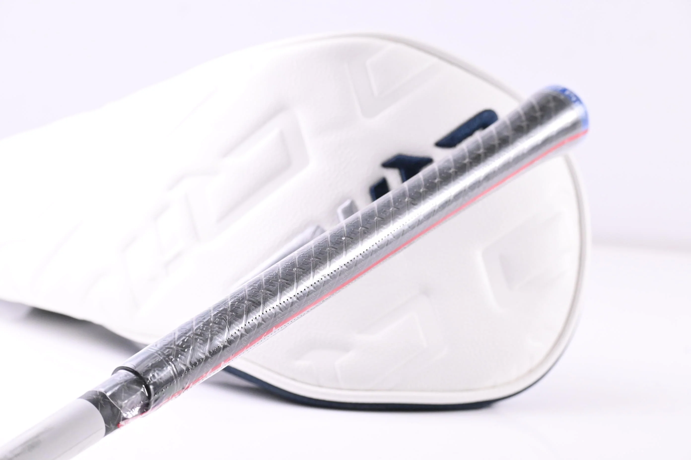 Taylormade Qi10 LS Driver / 9 Degree / Stiff Flex Tensei AV Limited Black 65 Shaft - Image 8
