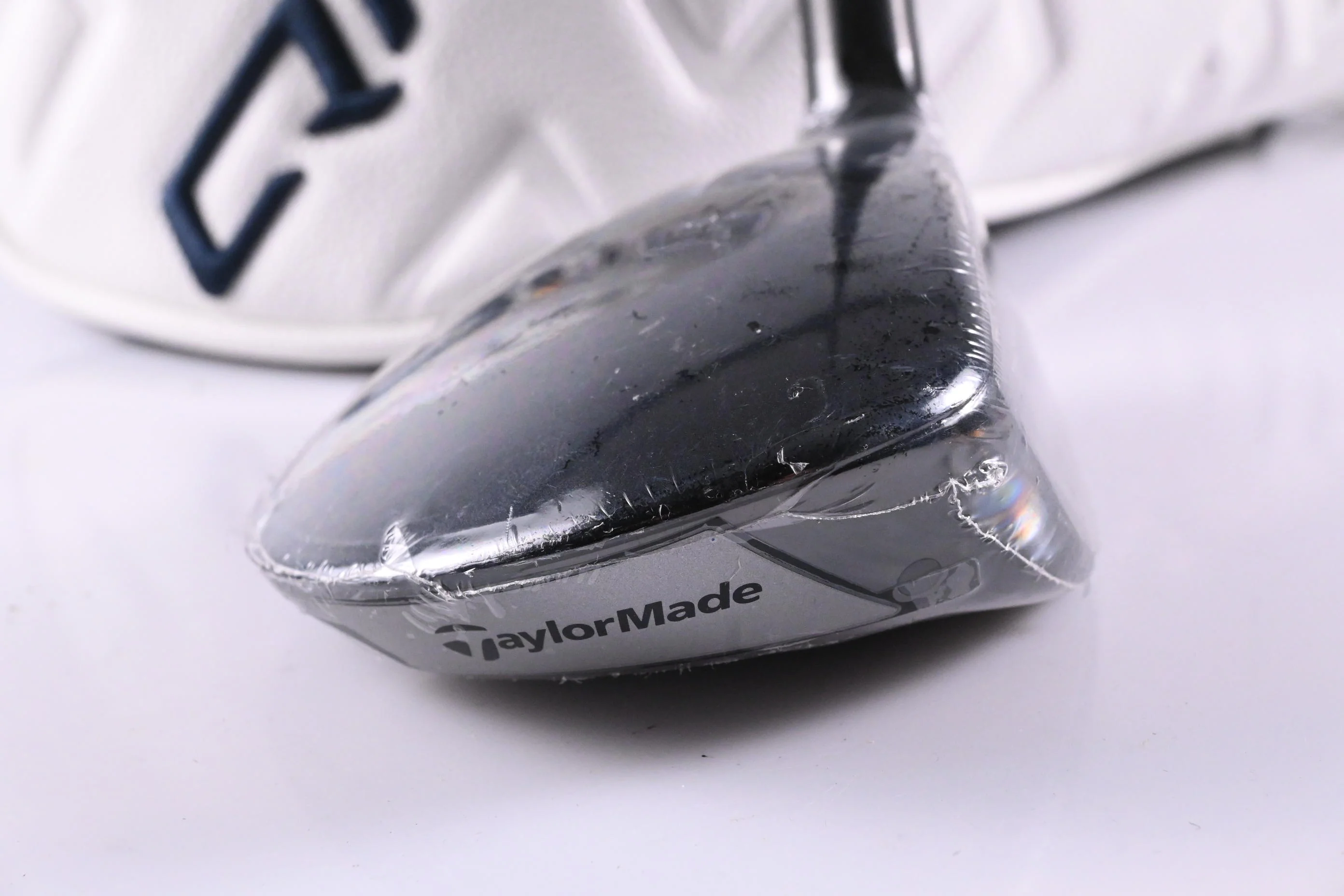 Taylormade Qi10 Tour #5 Wood / 18 Degree / Regular Flex Tensei AV Blue 65 Shaft - Image 3