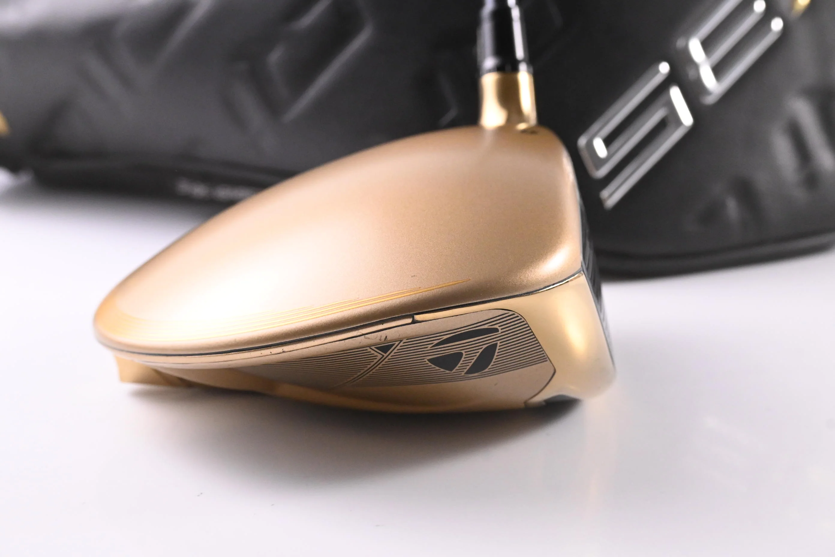 Taylormade Qi35 Designer Series Driver / 10.5 Degree / Regular Flex Diamana T+ - Image 3