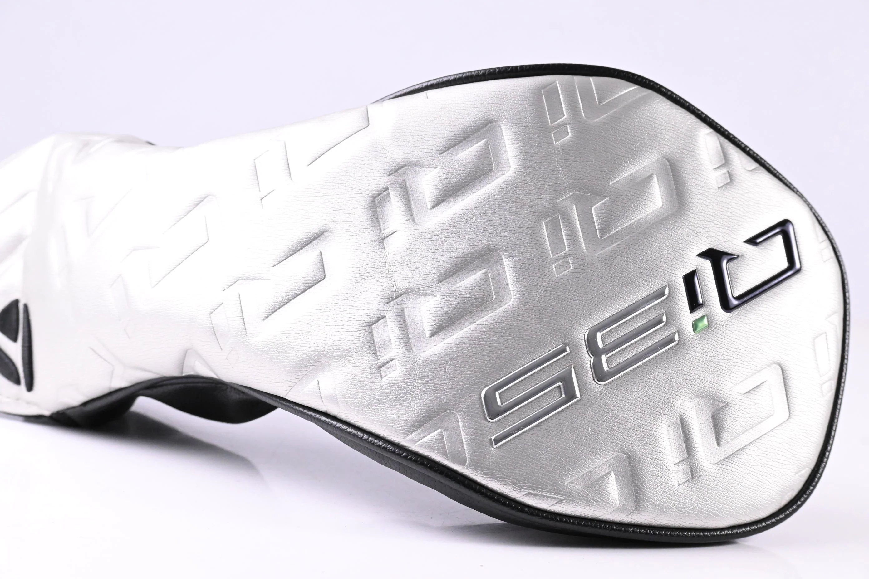 Taylormade Qi35 Driver / 10.5 Degree / X-Flex HZRDUS Smoke Green 60 Shaft - Image 9