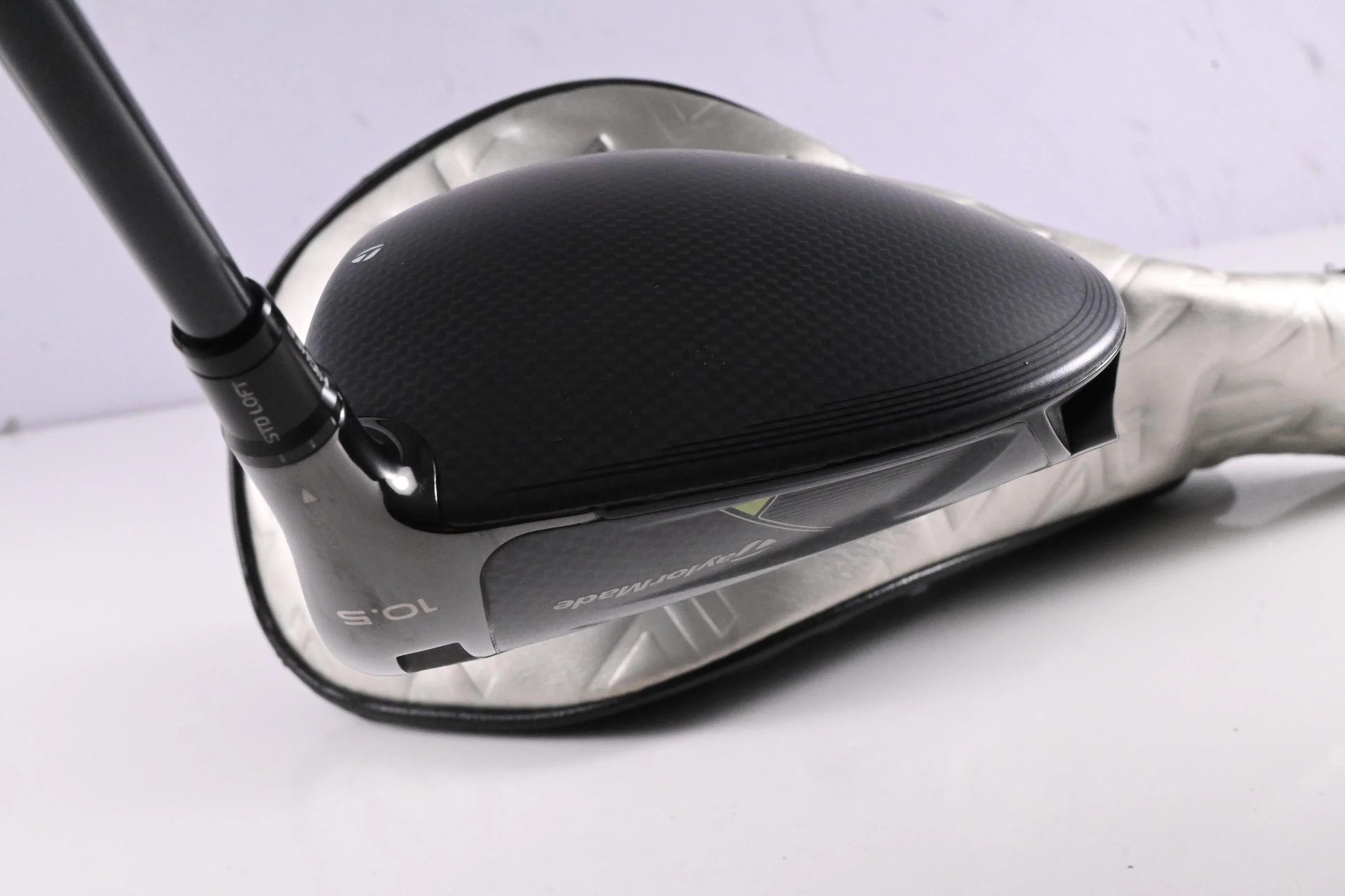 Taylormade Qi35 Driver / 10.5 Degree / X-Flex Diamana T+ 60 Shaft - Image 5