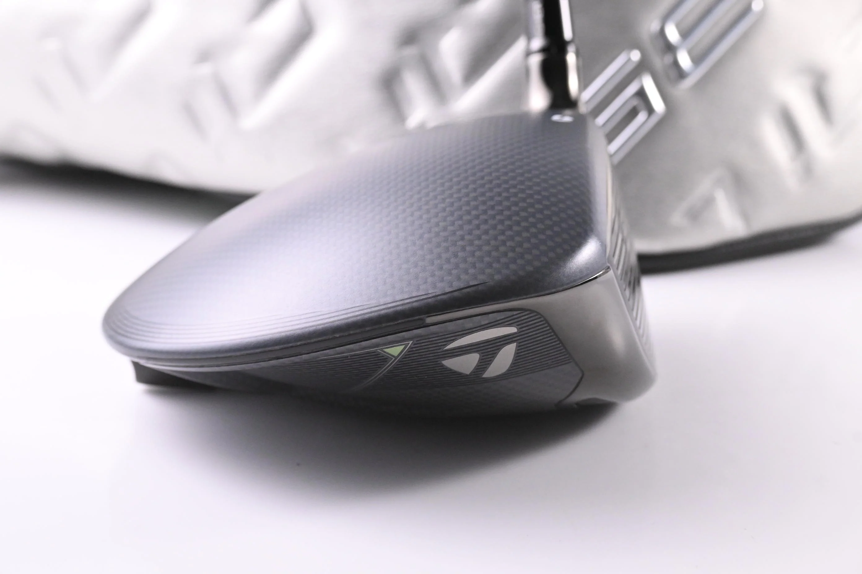 Taylormade Qi35 Driver / 10.5 Degree / Regular Flex Fujikura Ventus Blue '25 5 - Image 3