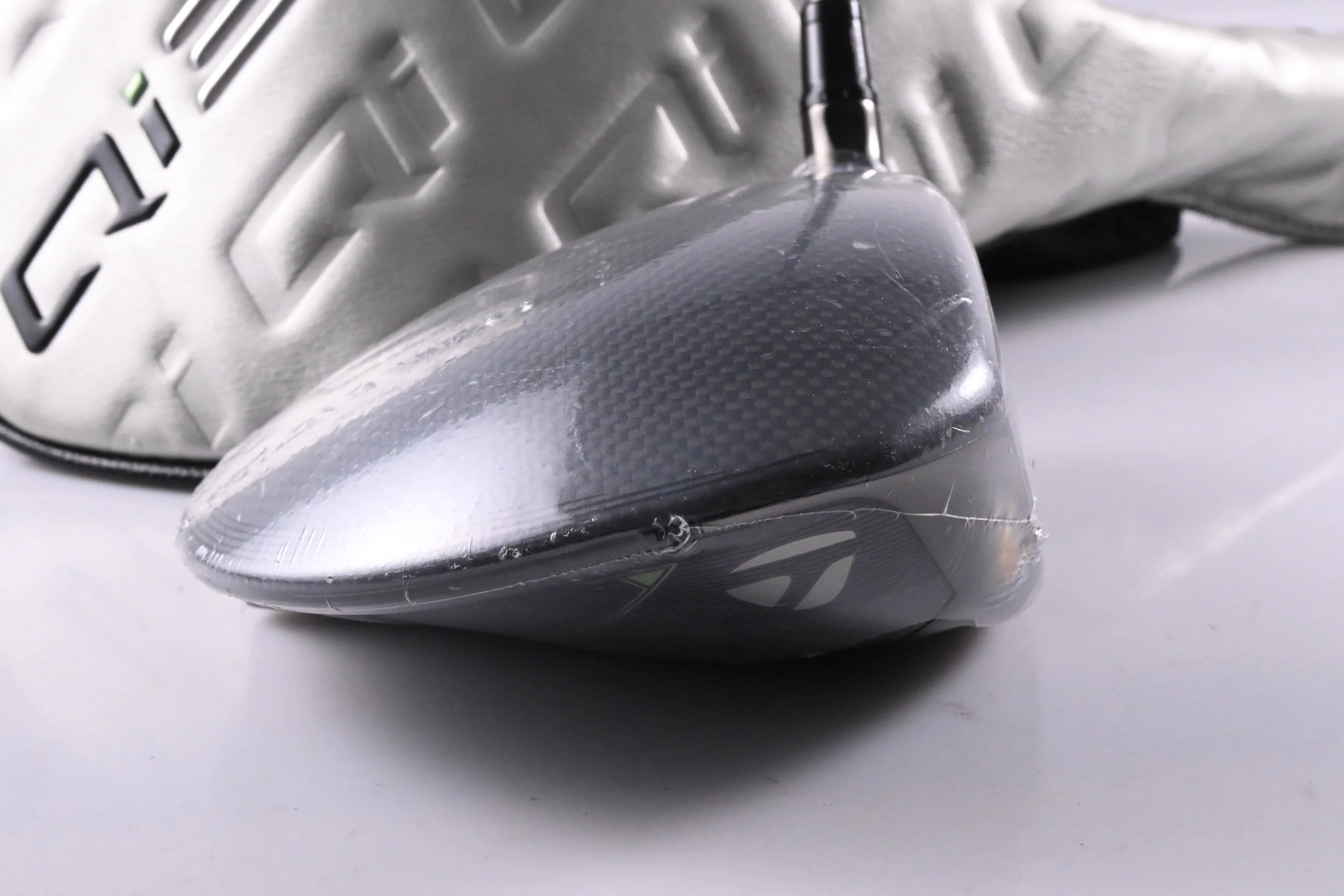 Taylormade Qi35 Driver / 9 Degree / Senior Flex Fujikura Air Speeder 50 Shaft - Image 3