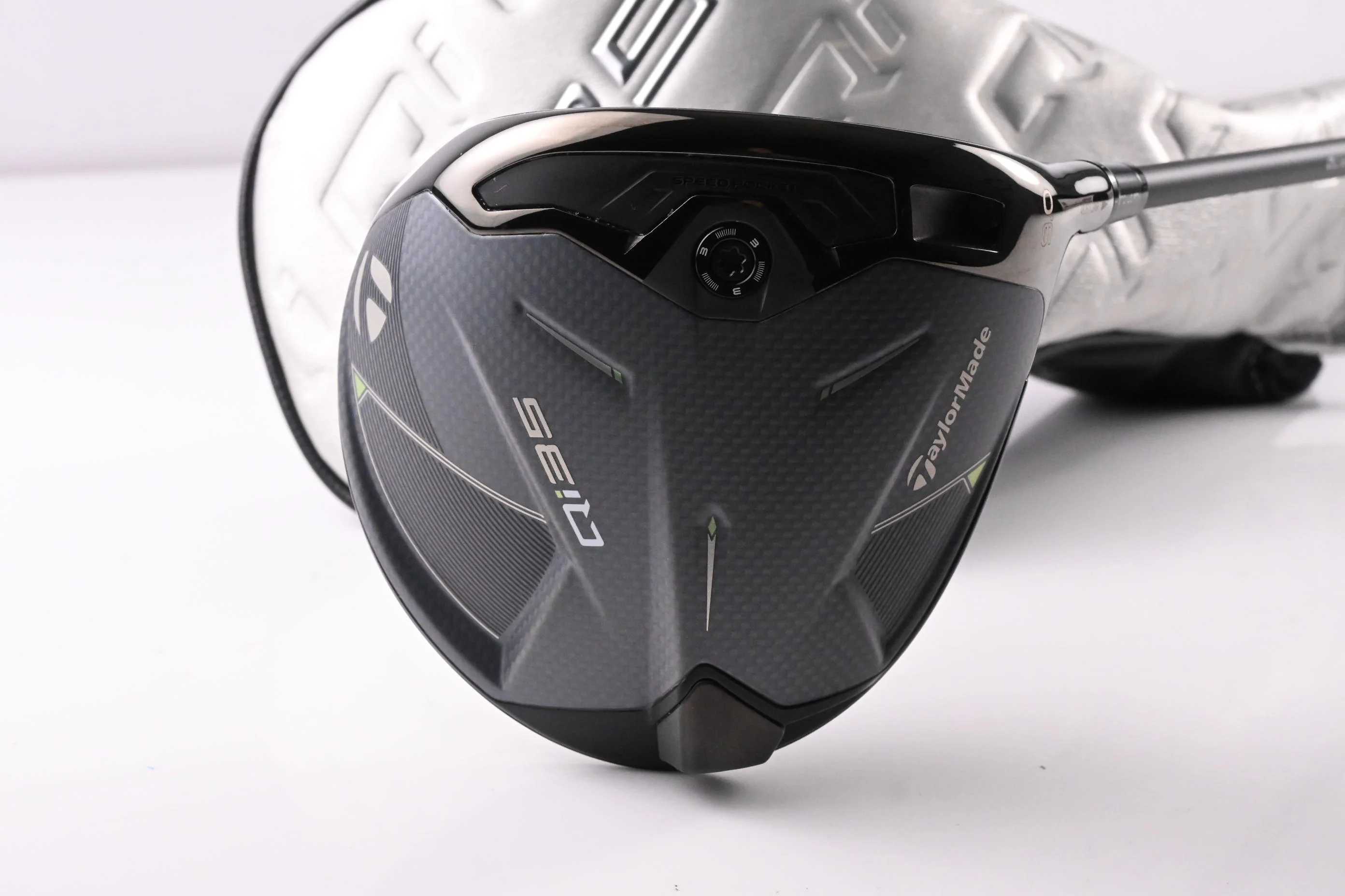 Taylormade Qi35 Driver / 9 Degree / Stiff Flex Kai'li Blue Dark Wave CB 60 Shaft - Image 2