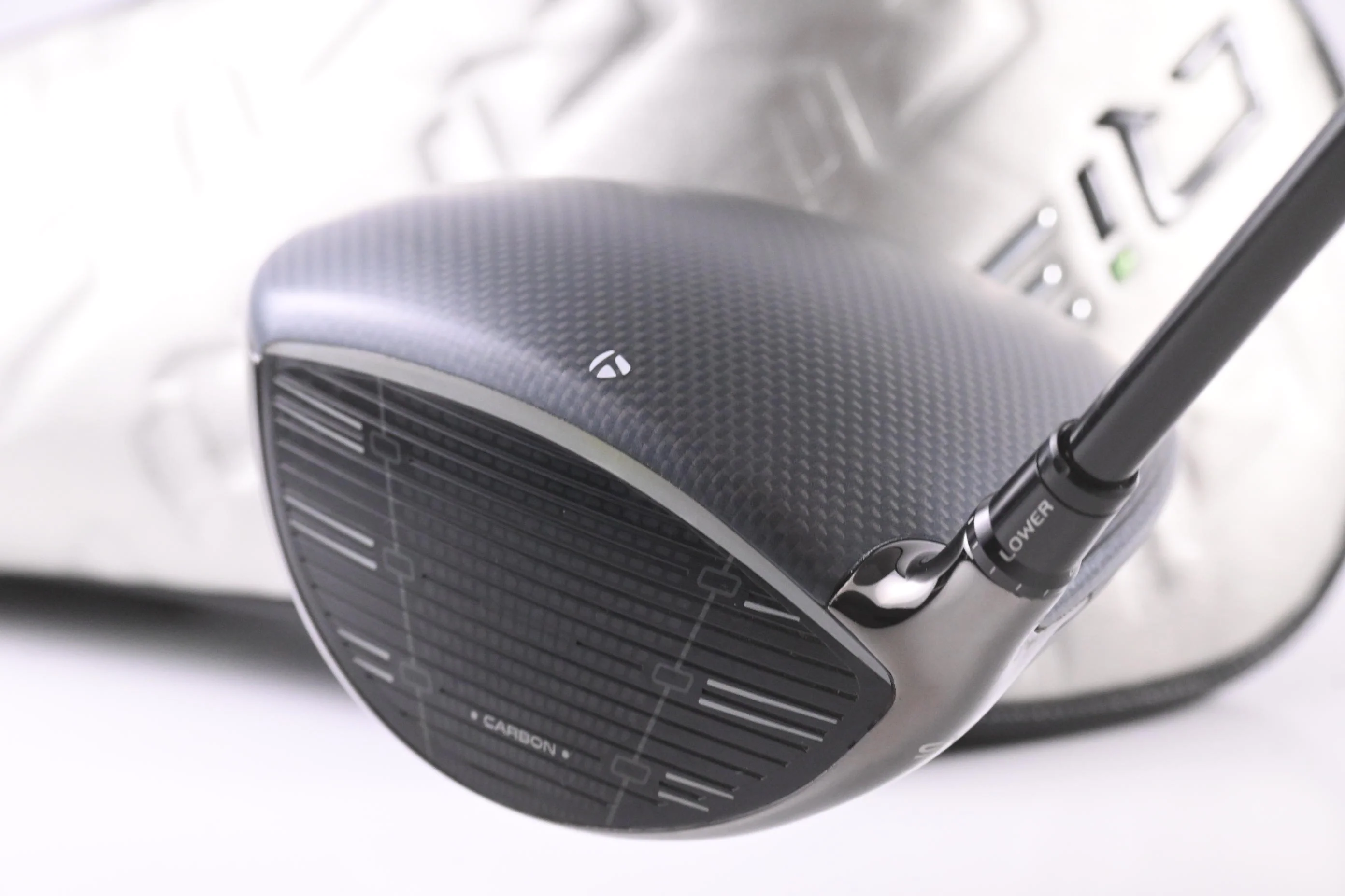 Taylormade Qi35 Driver / 10.5 Degree / Senior Flex Fujikura Ventus Red 5 Shaft - Image 4